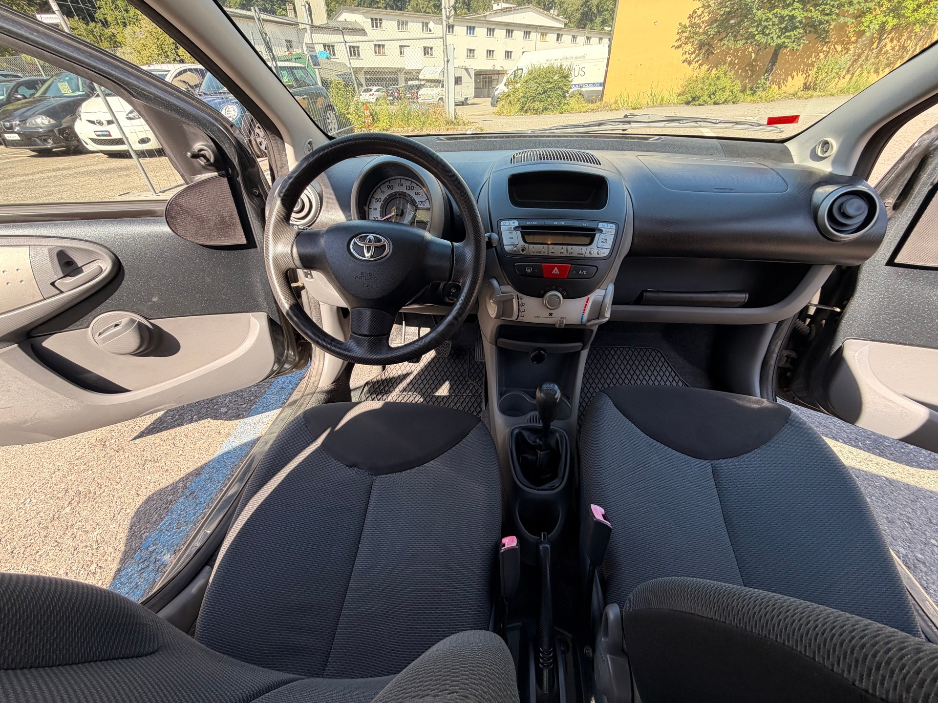TOYOTA Aygo 1.0 Linea Luna Cool-image-22