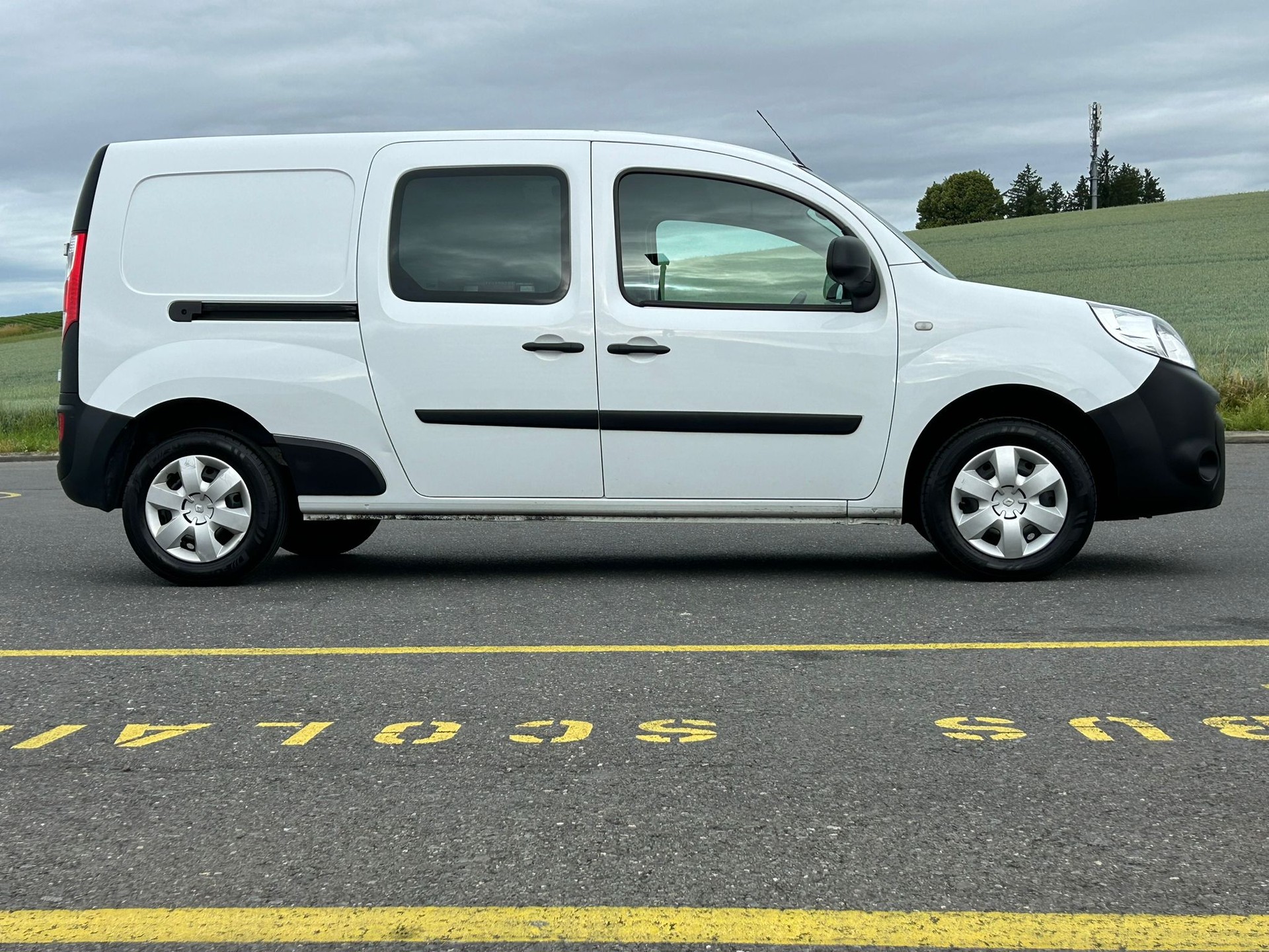 RENAULT Kangoo Maxi dCi 95 ENERGY Business 2 Pl./2 pl.-image-11