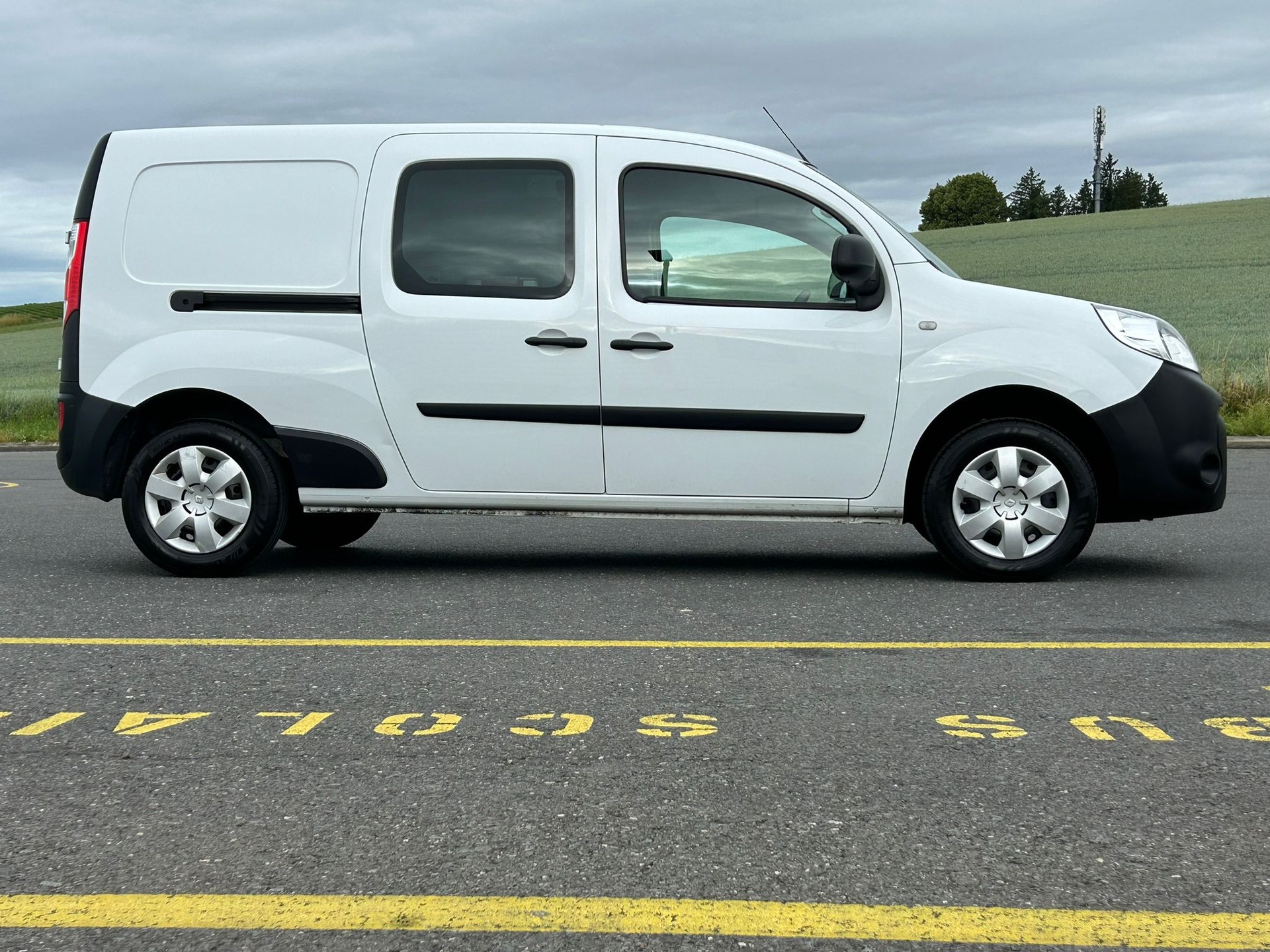 RENAULT Kangoo Maxi dCi 95 ENERGY Business 2 Pl./2 pl.-image-10