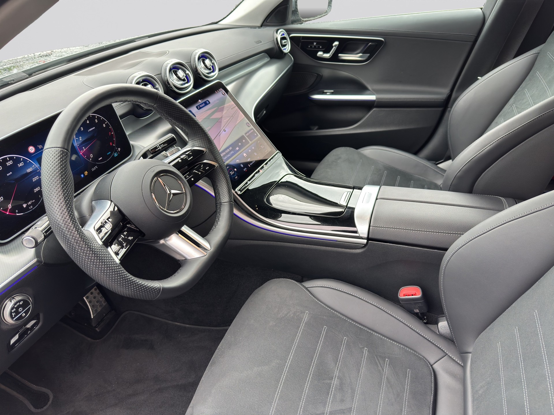 MERCEDES-BENZ C 180 AMG Line-image-6