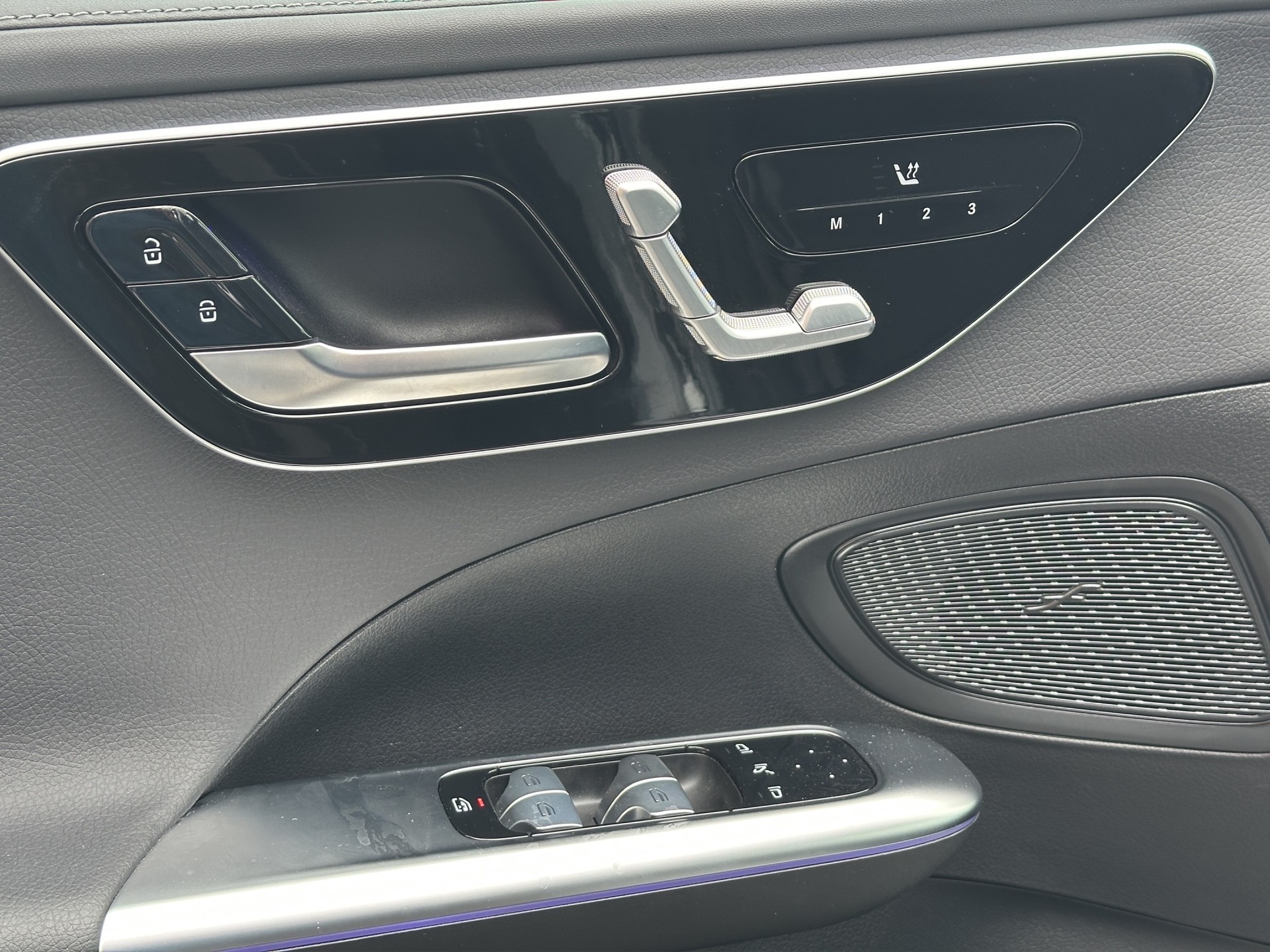 MERCEDES-BENZ C 180 AMG Line-image-8