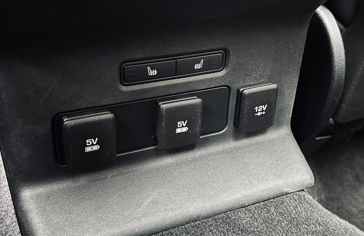 LAND ROVER Range Rover Velar P 380 First Edition Automatic-image-10