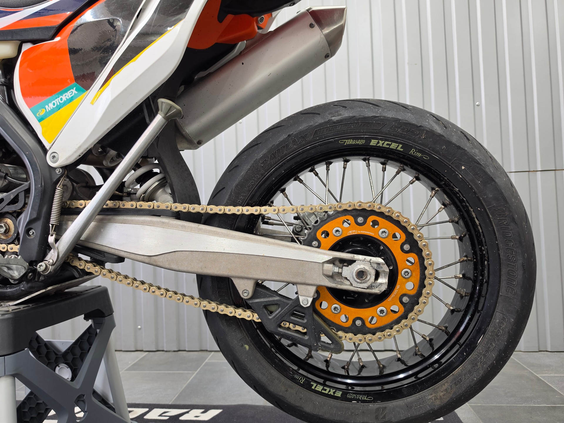 KTM 450 EXC-F-showroom-element-3