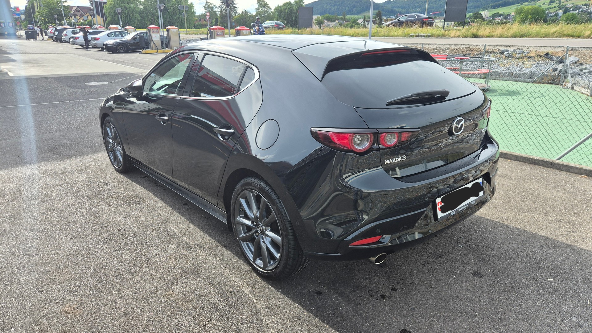 MAZDA 3 Hatchback Skyactive-G 2.0 122 Revolution-image-1