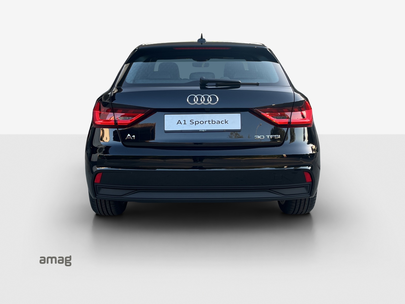 AUDI A1 Sportback 30 TFSI Attraction S-tronic-image-3