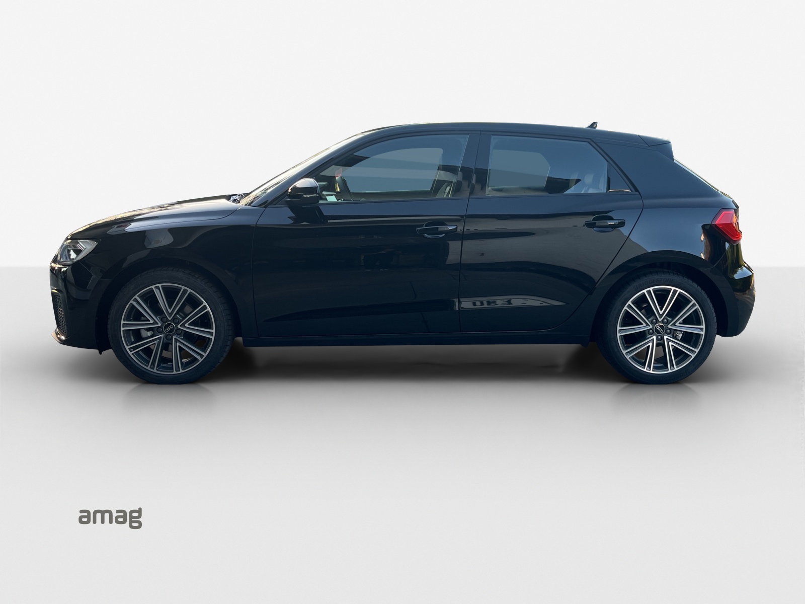 AUDI A1 Sportback 30 TFSI Attraction S-tronic-image-1