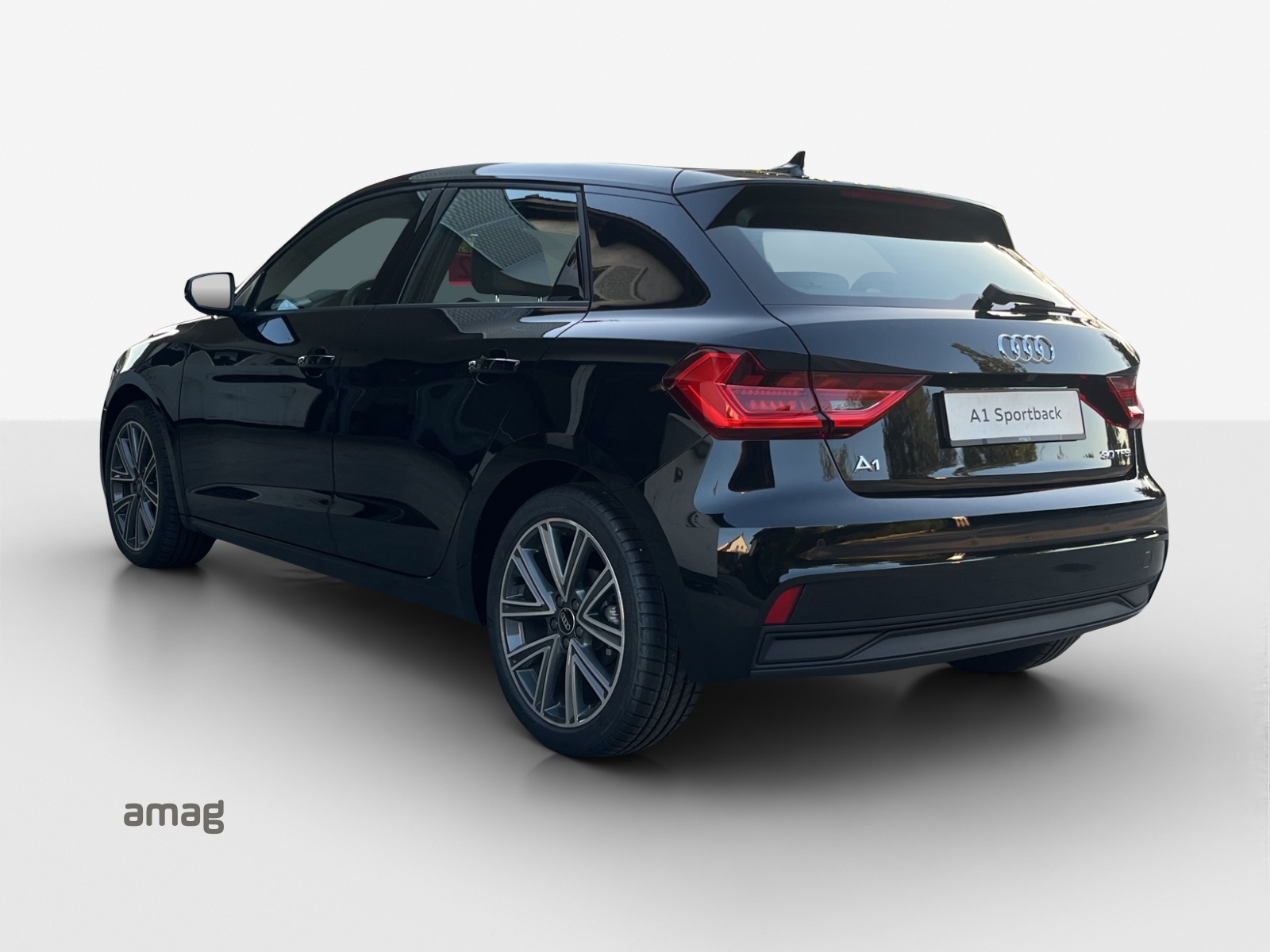 AUDI A1 Sportback 30 TFSI Attraction S-tronic-image-2