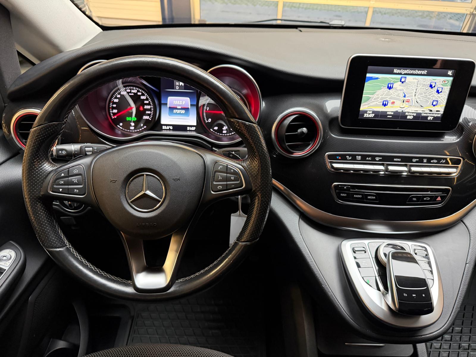 MERCEDES-BENZ V 250 d BlueTec lang 4matic Van-image-13