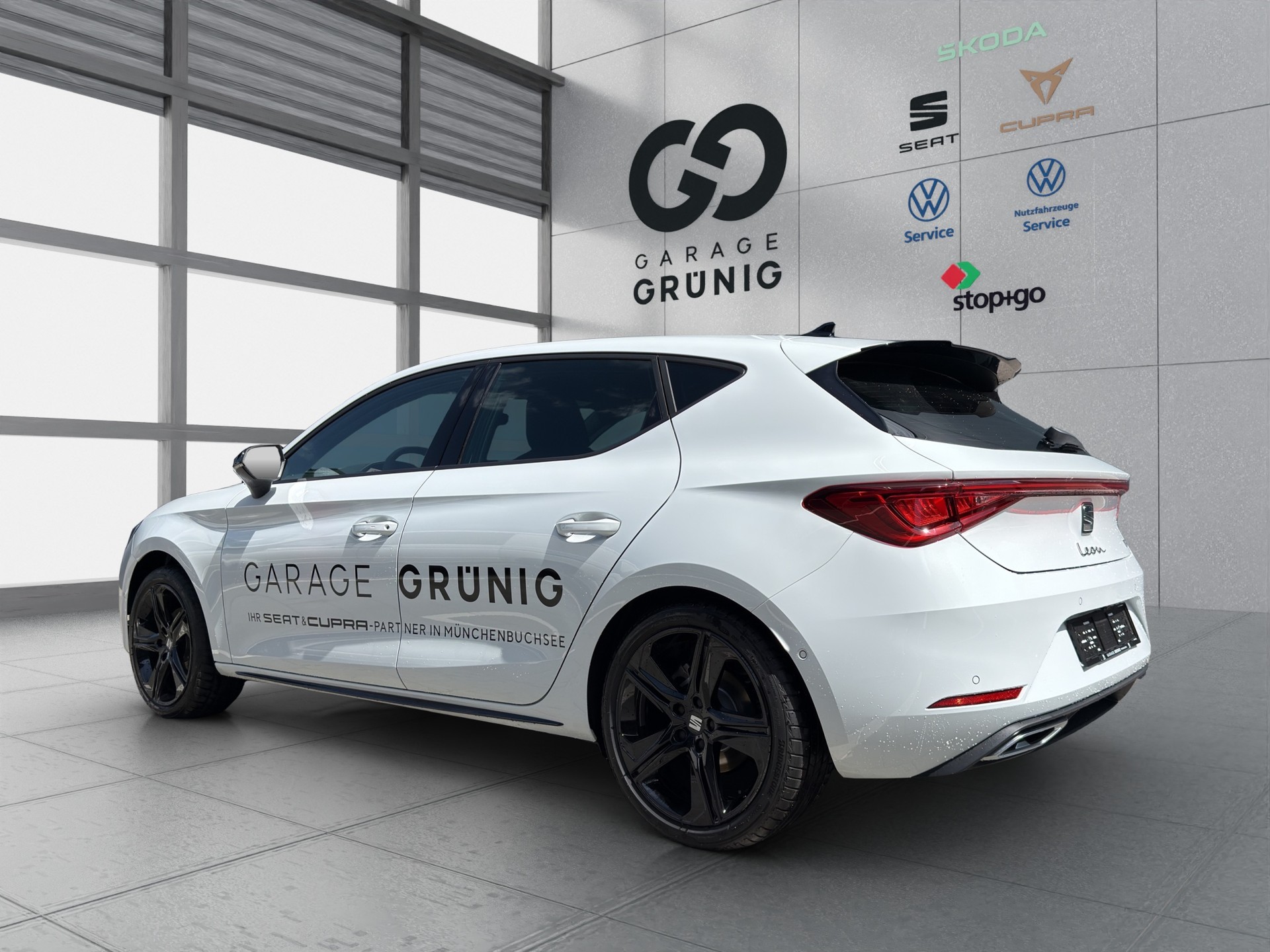 SEAT Leon 1.5 eTSI mHEV DSG Move FR-showroom-element-3
