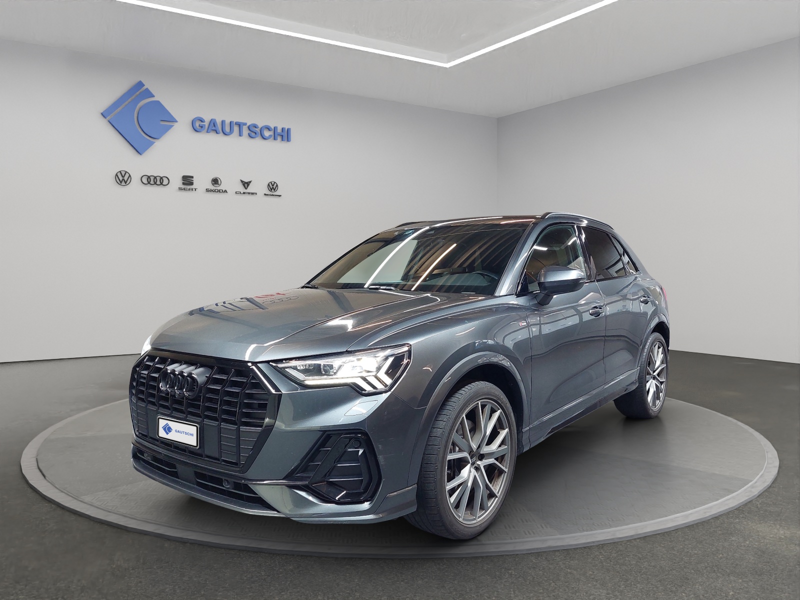 AUDI Q3 40 TFSI S line quattro S-tronic-image-0