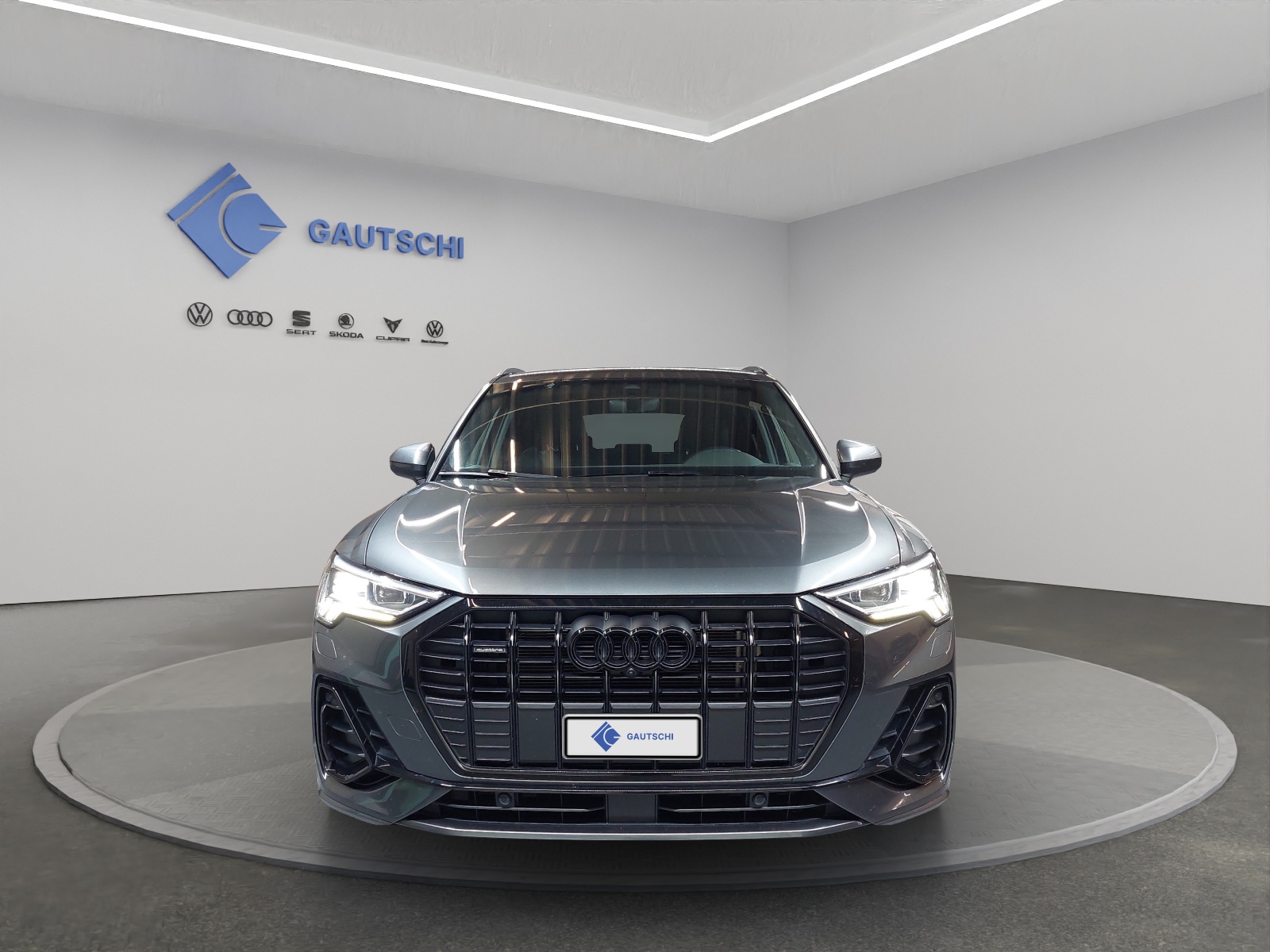 AUDI Q3 40 TFSI S line quattro S-tronic-image-4