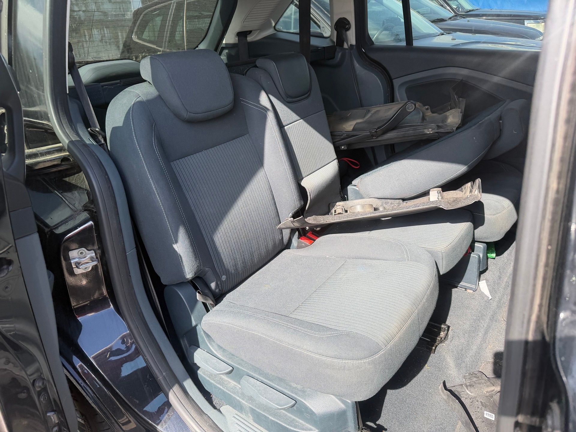 FORD Grand C-Max 2.0 TDCi Titanium-image-9