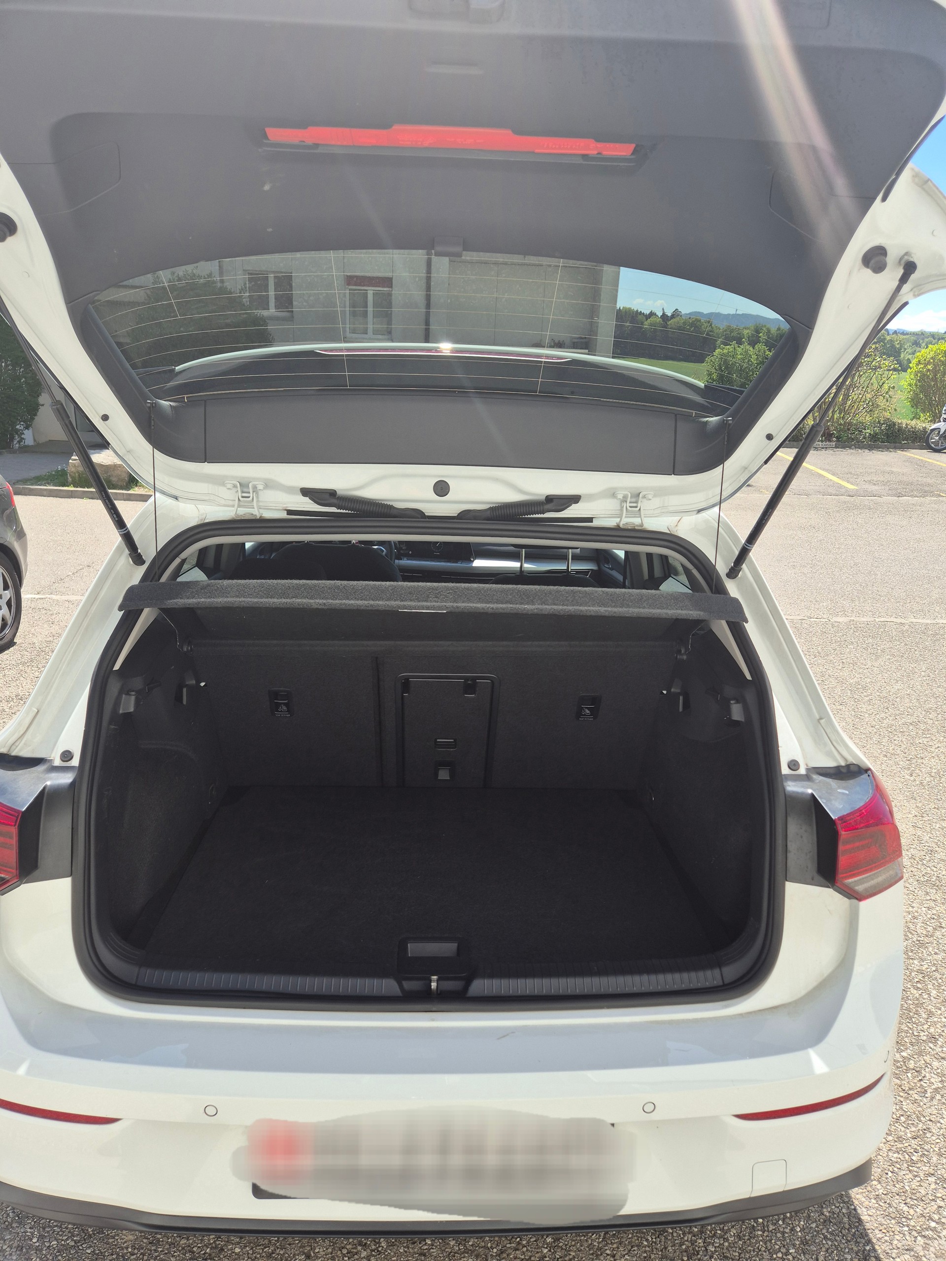 VW 1.5 eTSI 75 Edition-image-3