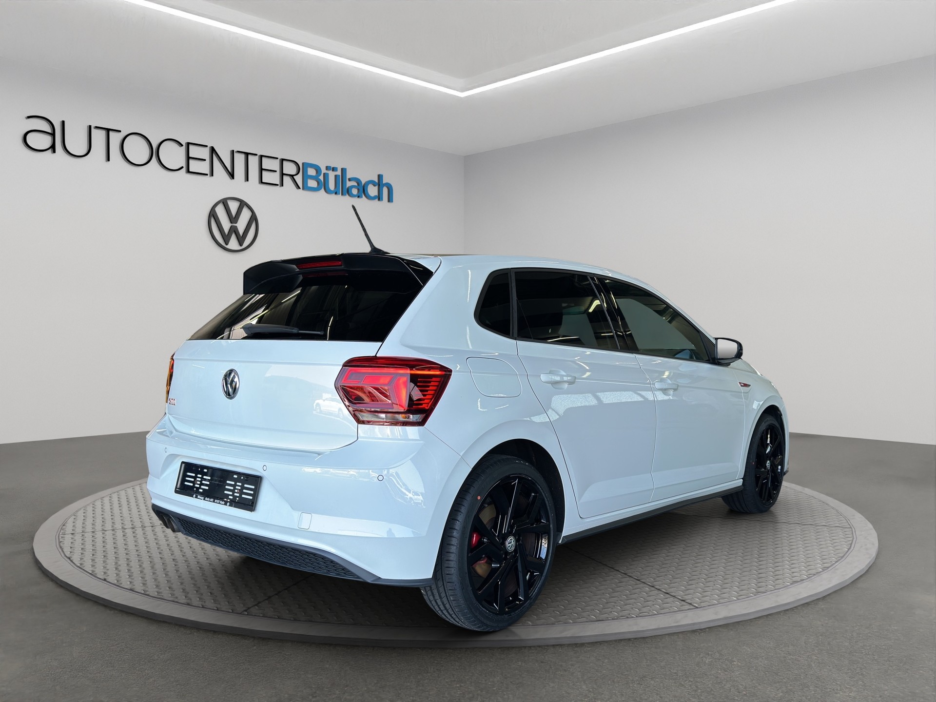 VW Polo 2.0 TSI GTI DSG-image-4