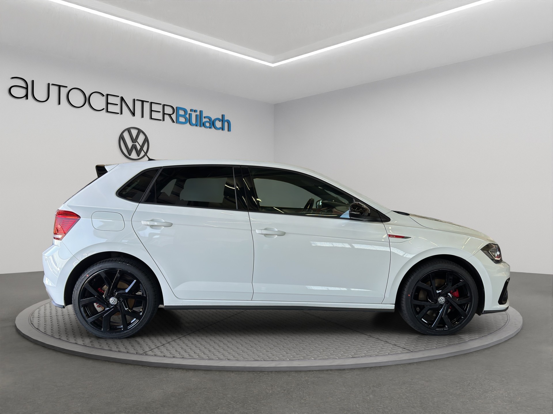 VW Polo 2.0 TSI GTI DSG-image-3