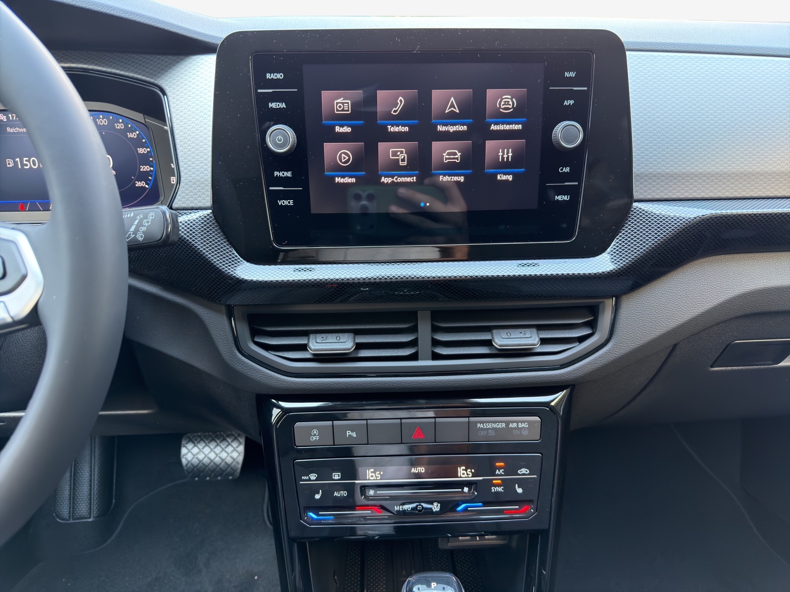 VW T-Cross 1.0 TSI EVO Life DSG-image-9