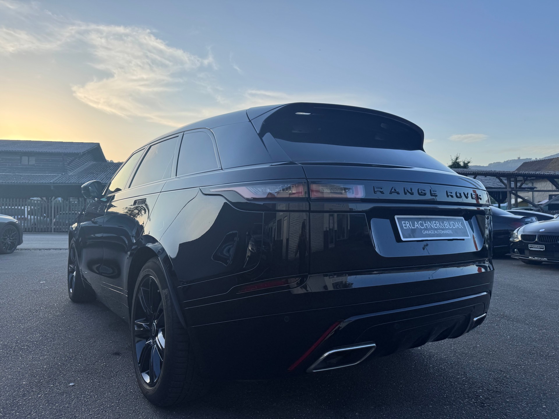 LAND ROVER Range Rover Velar P 300 Automatic-image-3
