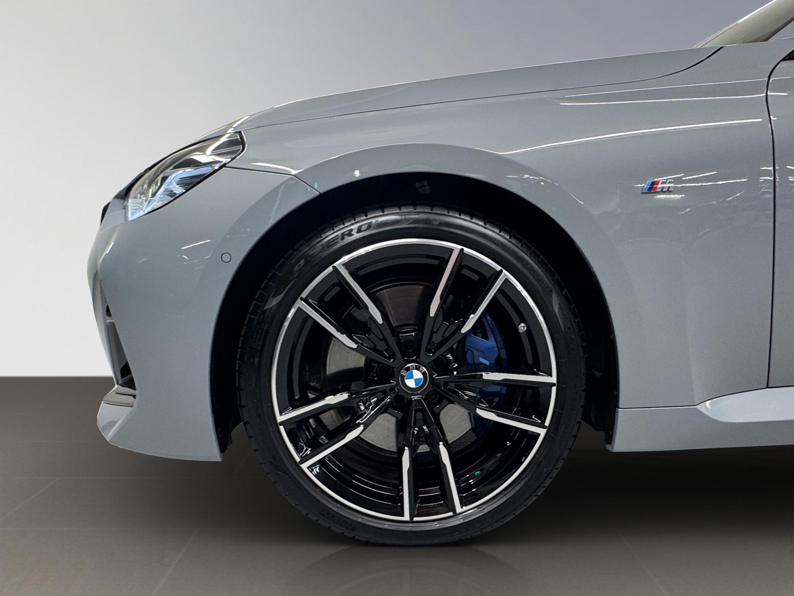 BMW M240i xDrive Coupé-image-8
