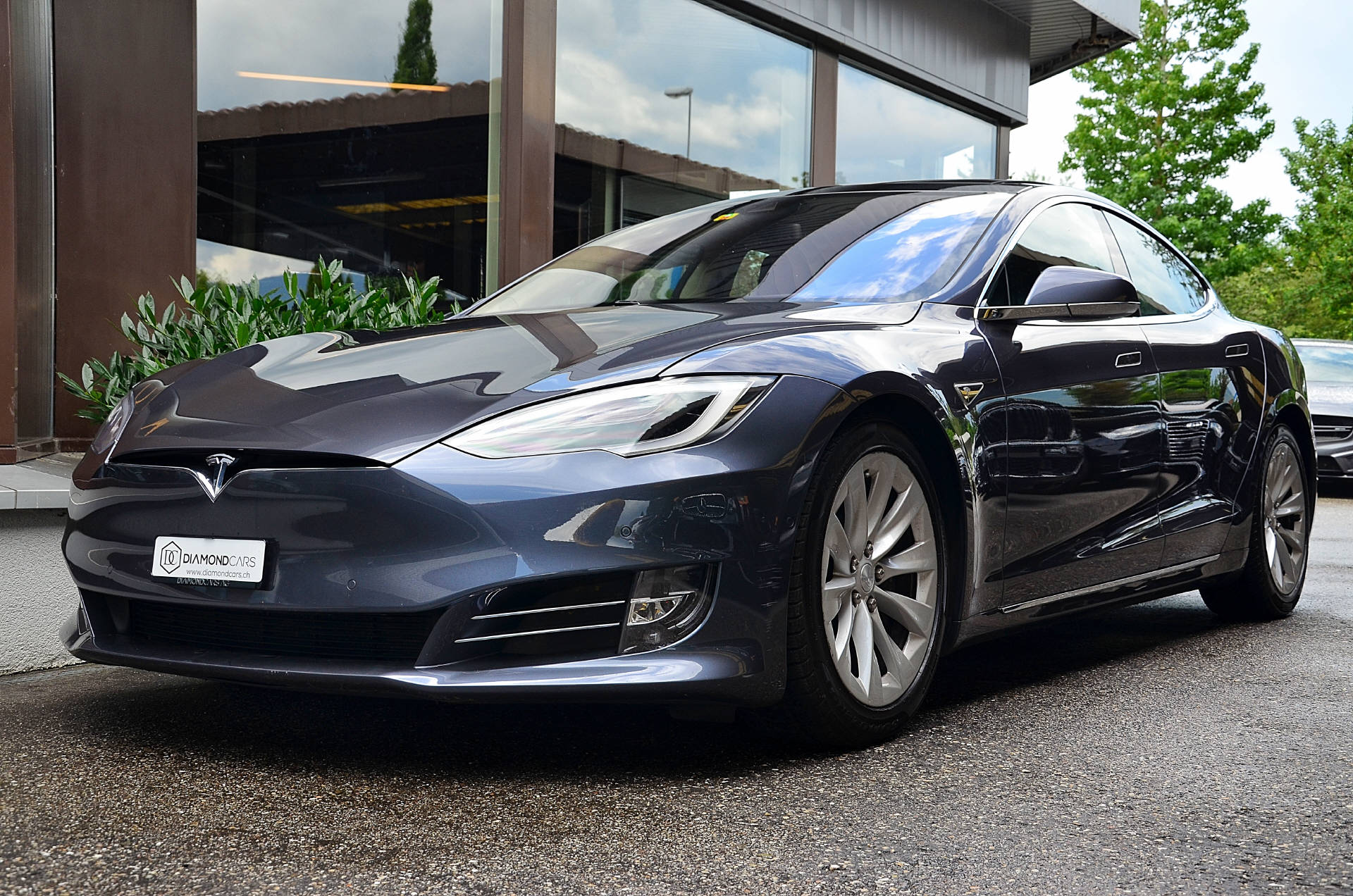 TESLA Model S 90 D Lifetime Free Supercharger-image-0
