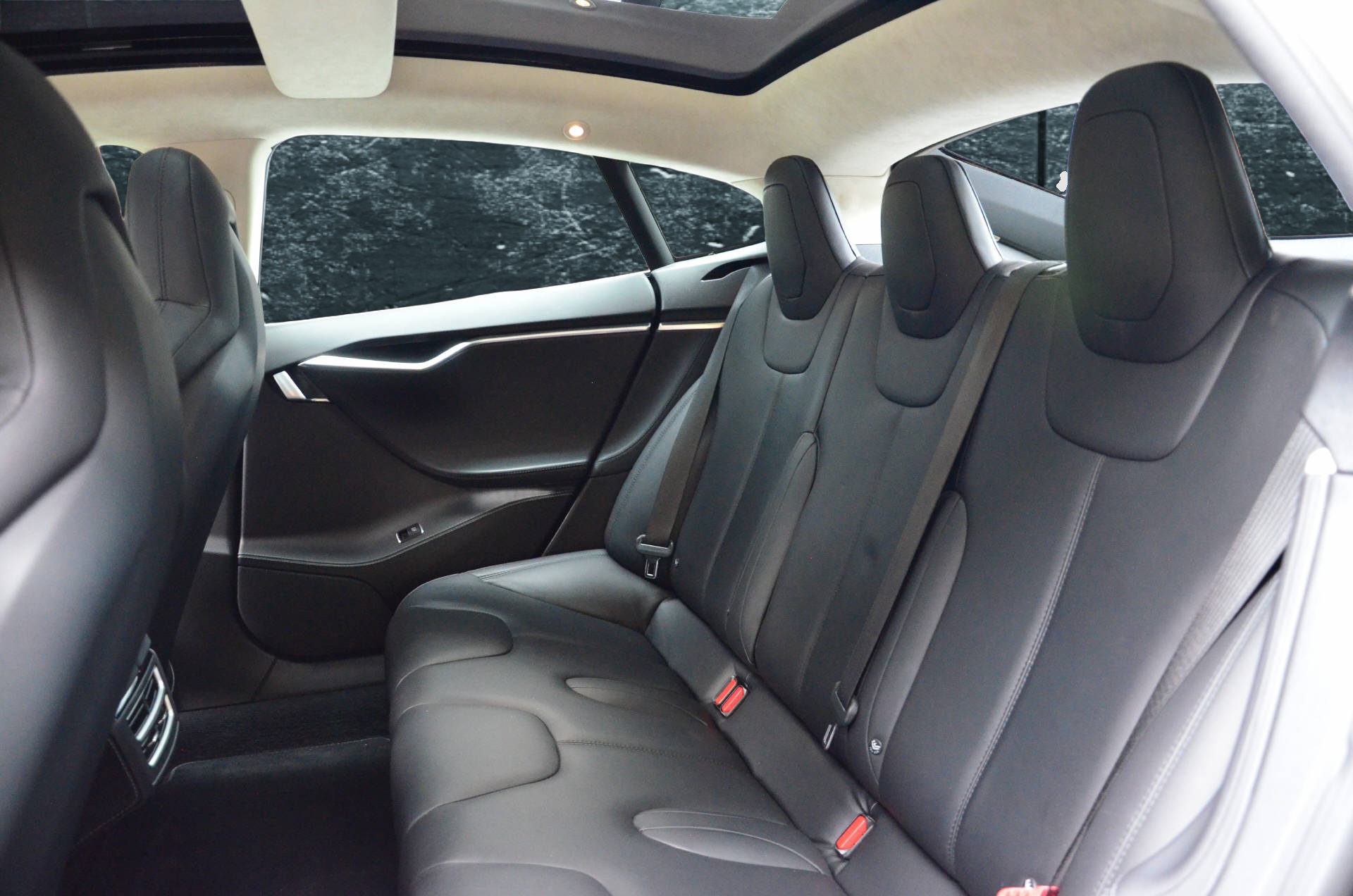 TESLA Model S 90 D Lifetime Free Supercharger-image-14