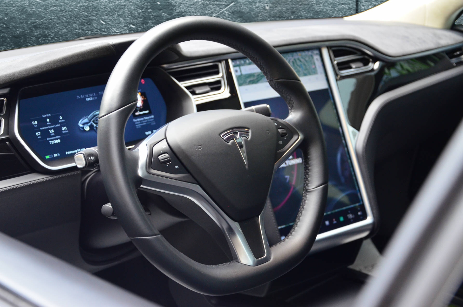 TESLA Model S 90 D Lifetime Free Supercharger-image-8