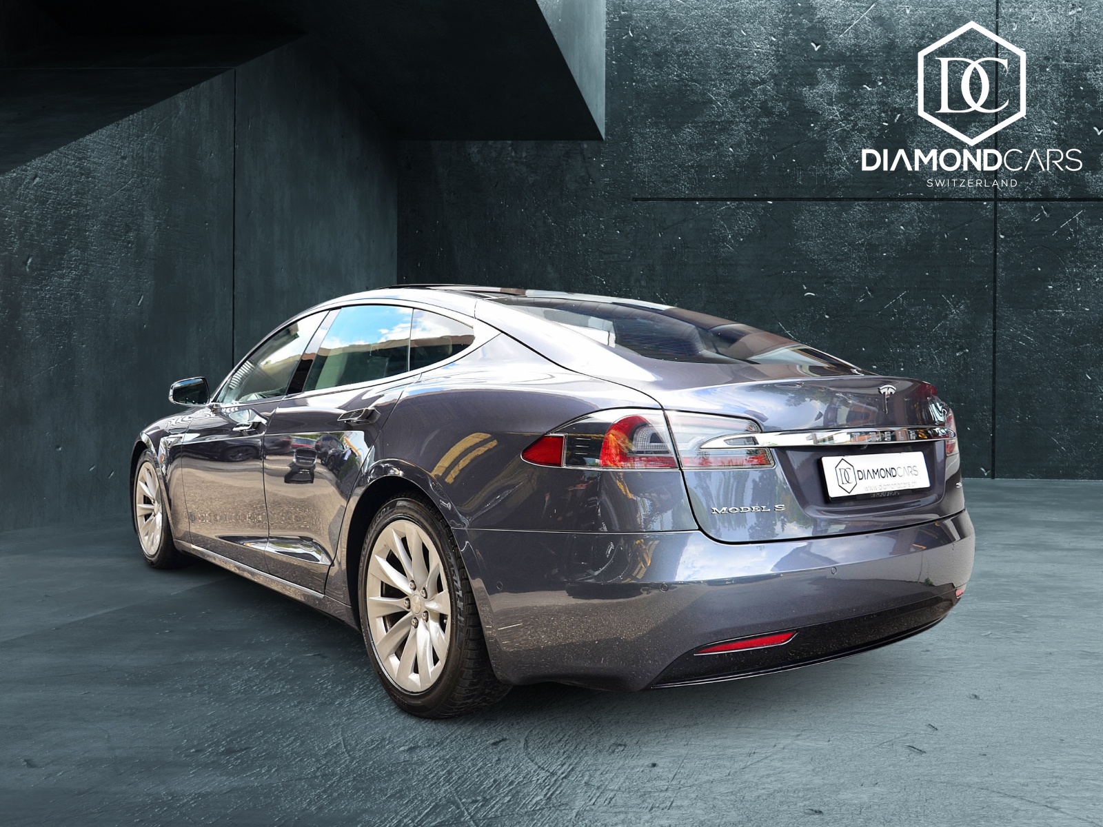 TESLA Model S 90 D Lifetime Free Supercharger-image-4
