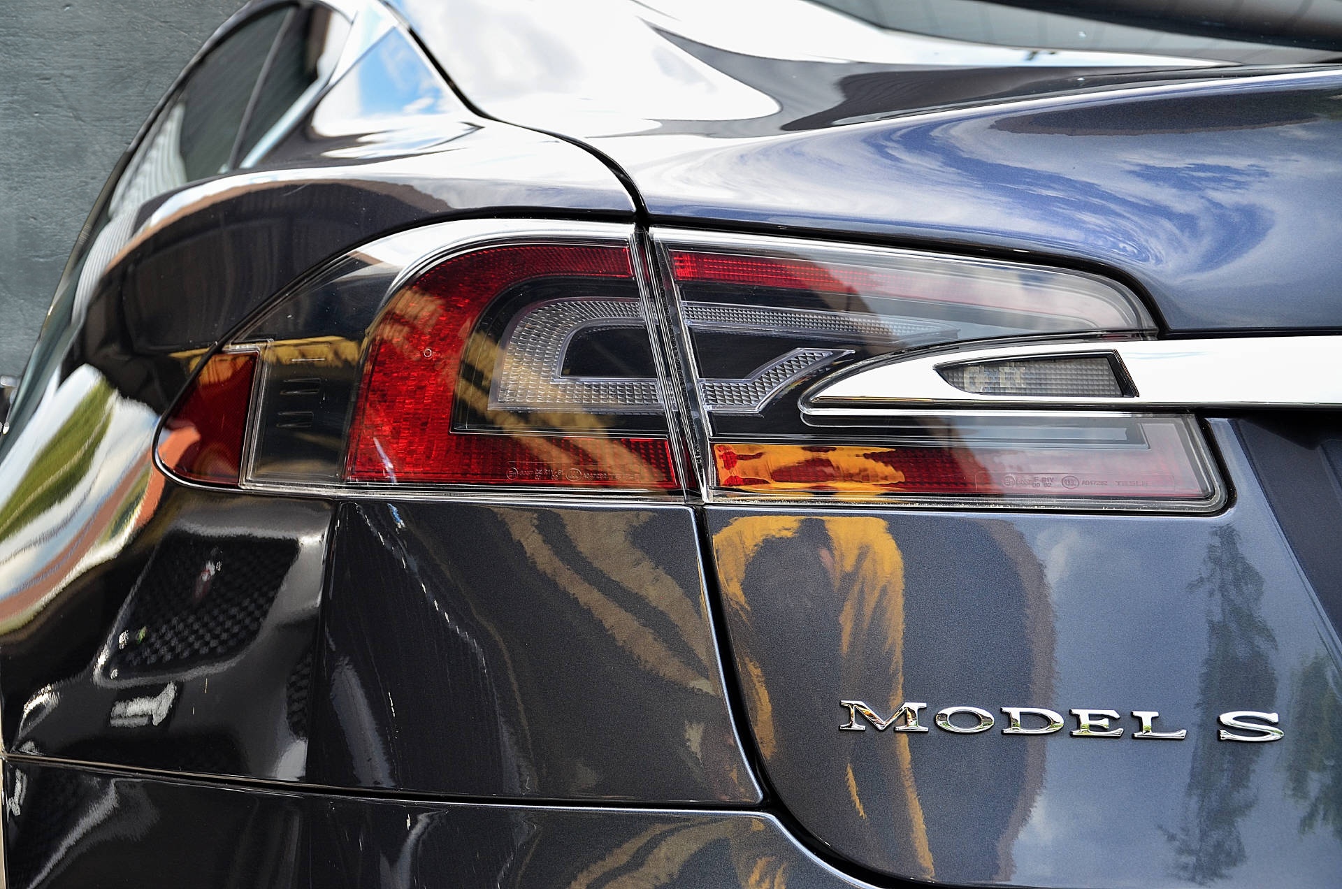 TESLA Model S 90 D Lifetime Free Supercharger-image-6