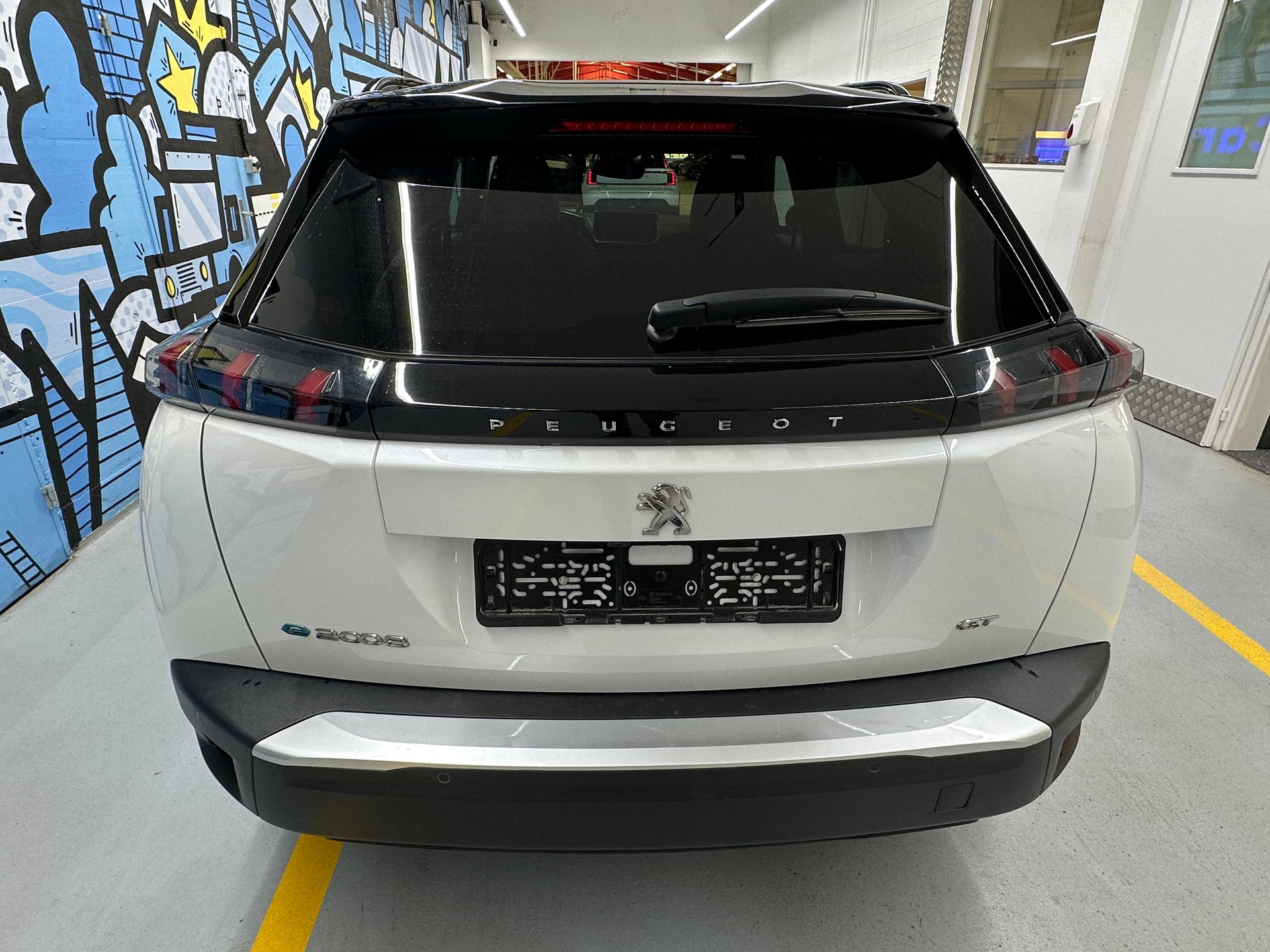 PEUGEOT 2008 e GT Pack-image-4