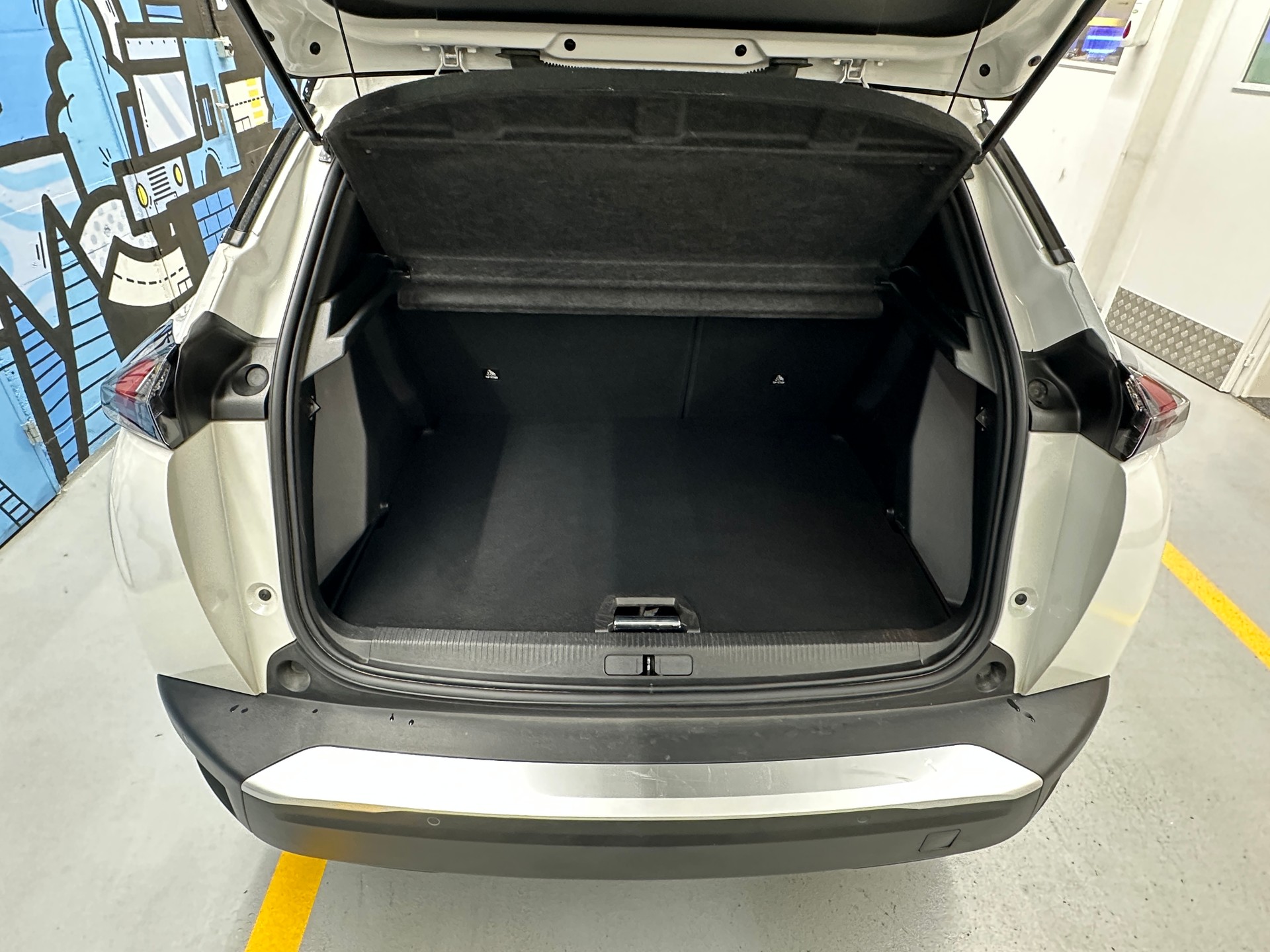 PEUGEOT 2008 e GT Pack-image-5
