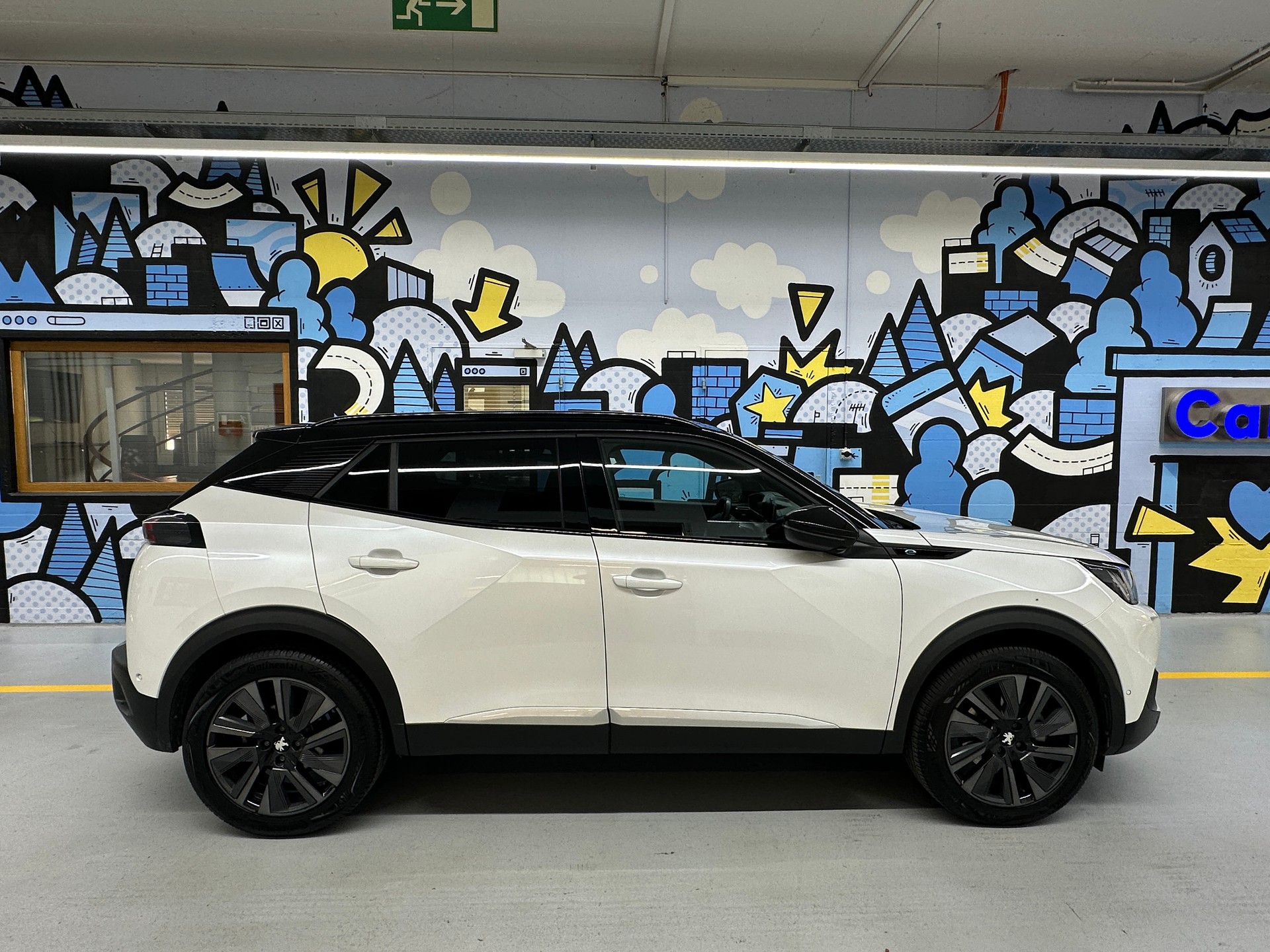 PEUGEOT 2008 e GT Pack-image-2