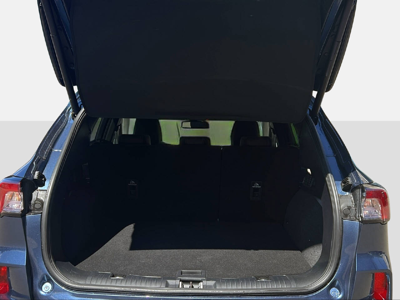 FORD Kuga 2.5 Hybrid Vignale 4x4-image-13