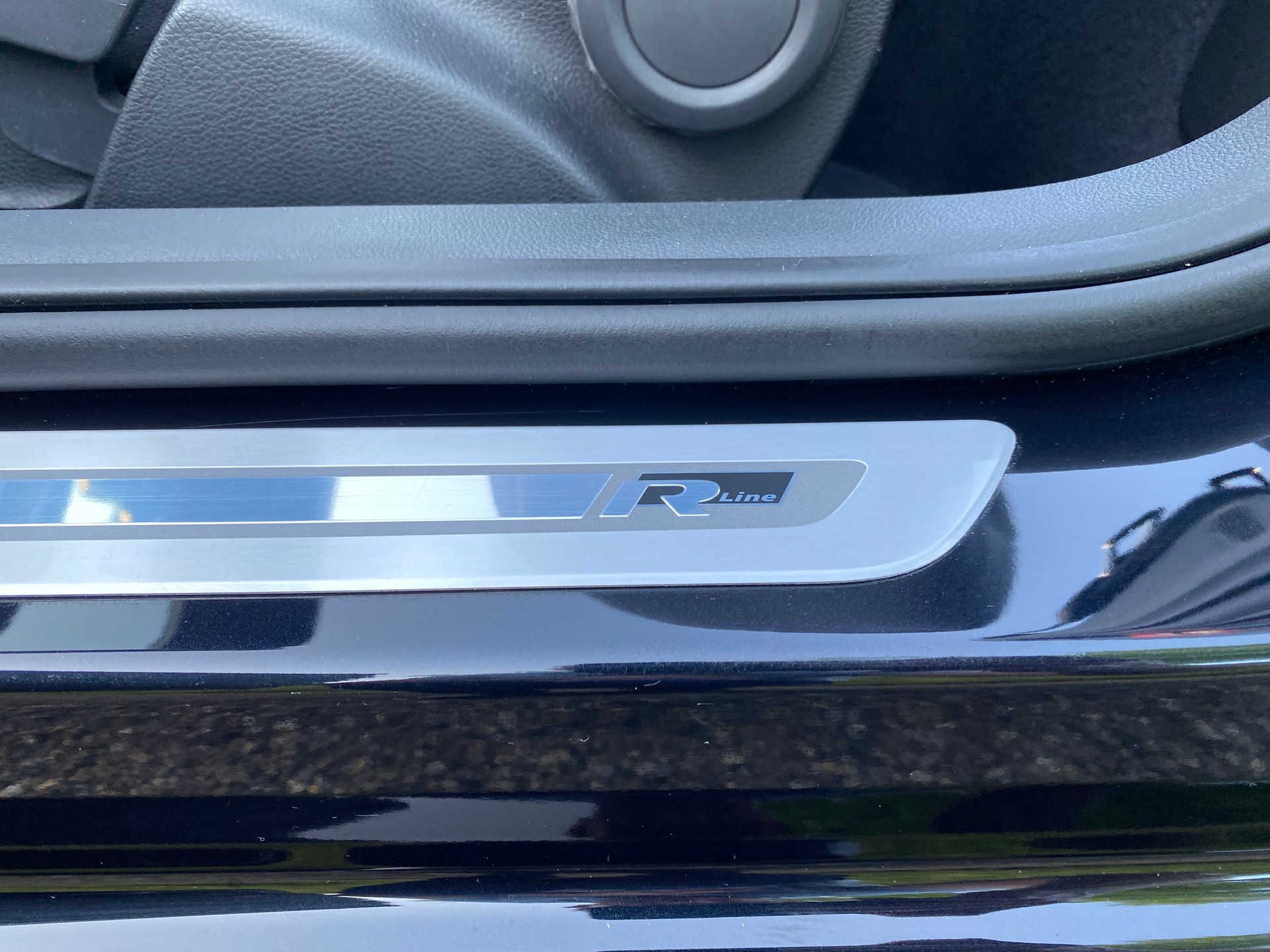 VW 2.0 TSI BlueMT Sport DSG - R-Line-image-15