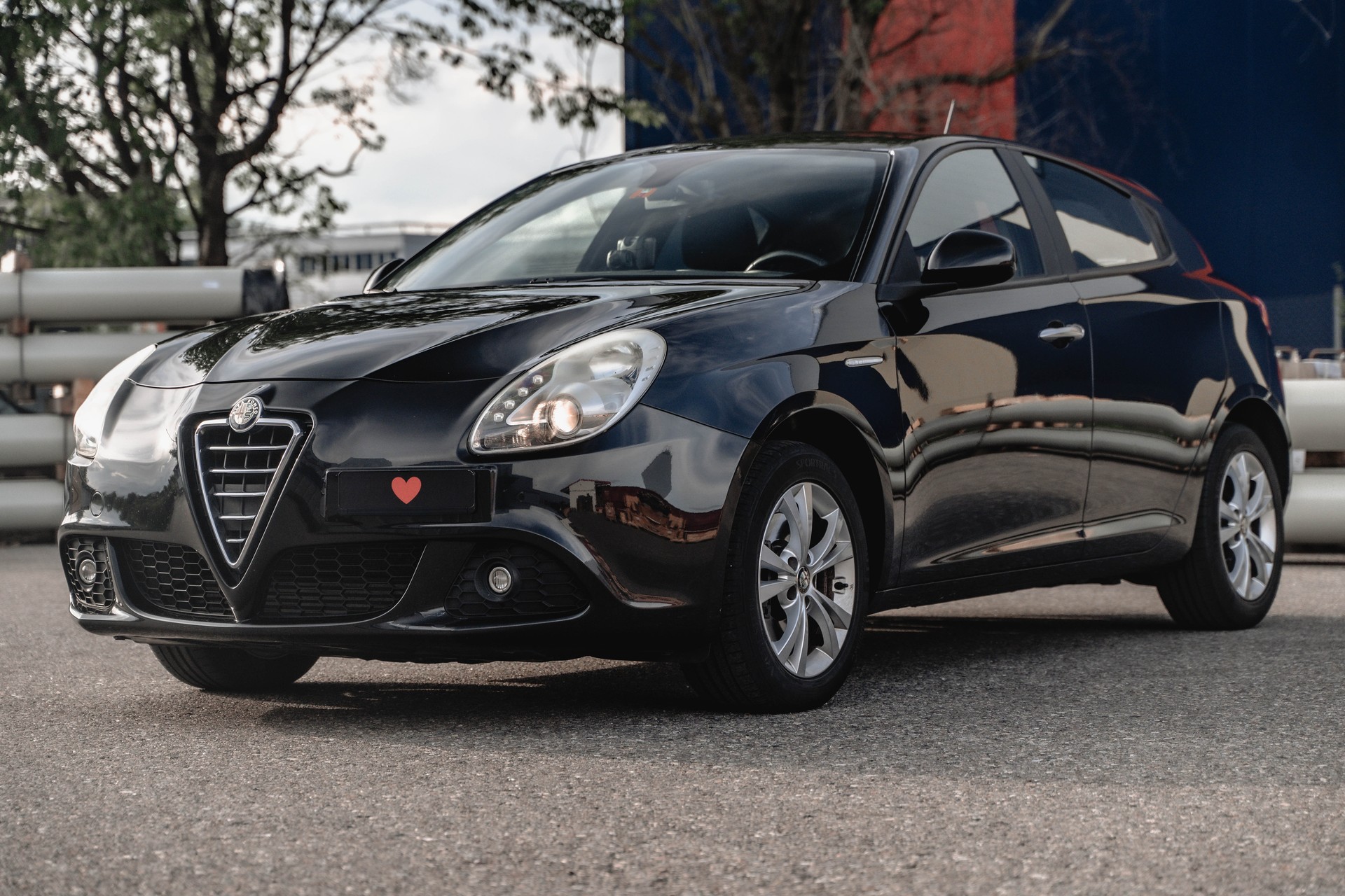 ALFA ROMEO Giulietta 1.4 MultiAir Progression * Wasserpumpe & Zahnriemen gewechselt * 8-fach bereift *-image-0
