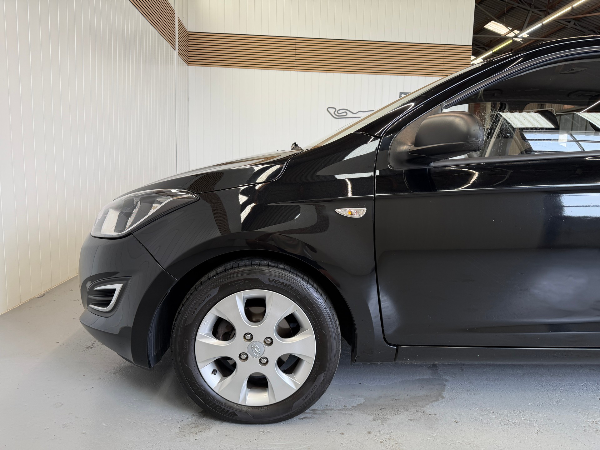 HYUNDAI i20 1.4 Automatic-image-7