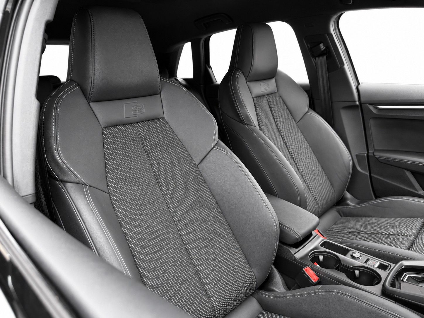 AUDI S3 Sportback TFSI quattro S-tronic * Facelift Modell 2025 * Panorama-Glasdach * SONOS *-image-11