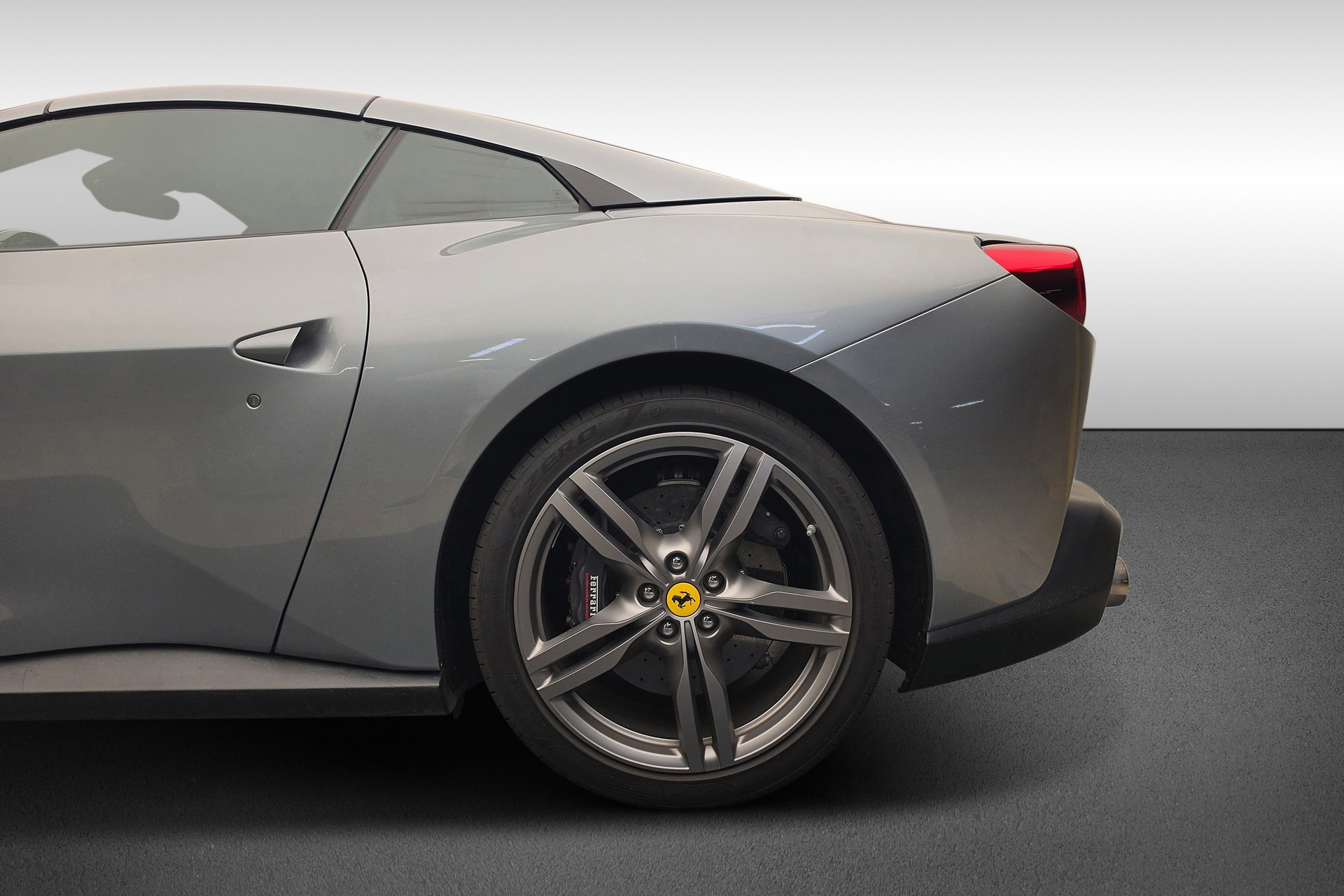 FERRARI Portofino 3.9 V8 T-image-9