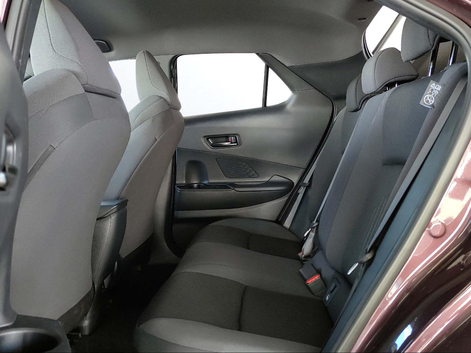 TOYOTA C-HR 2.0 PHEV Trend-image-9