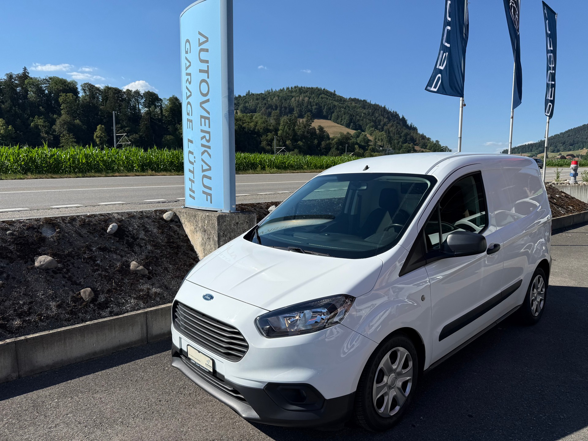 FORD Transit Courier Van 1.5 TDCi Trend-image-0