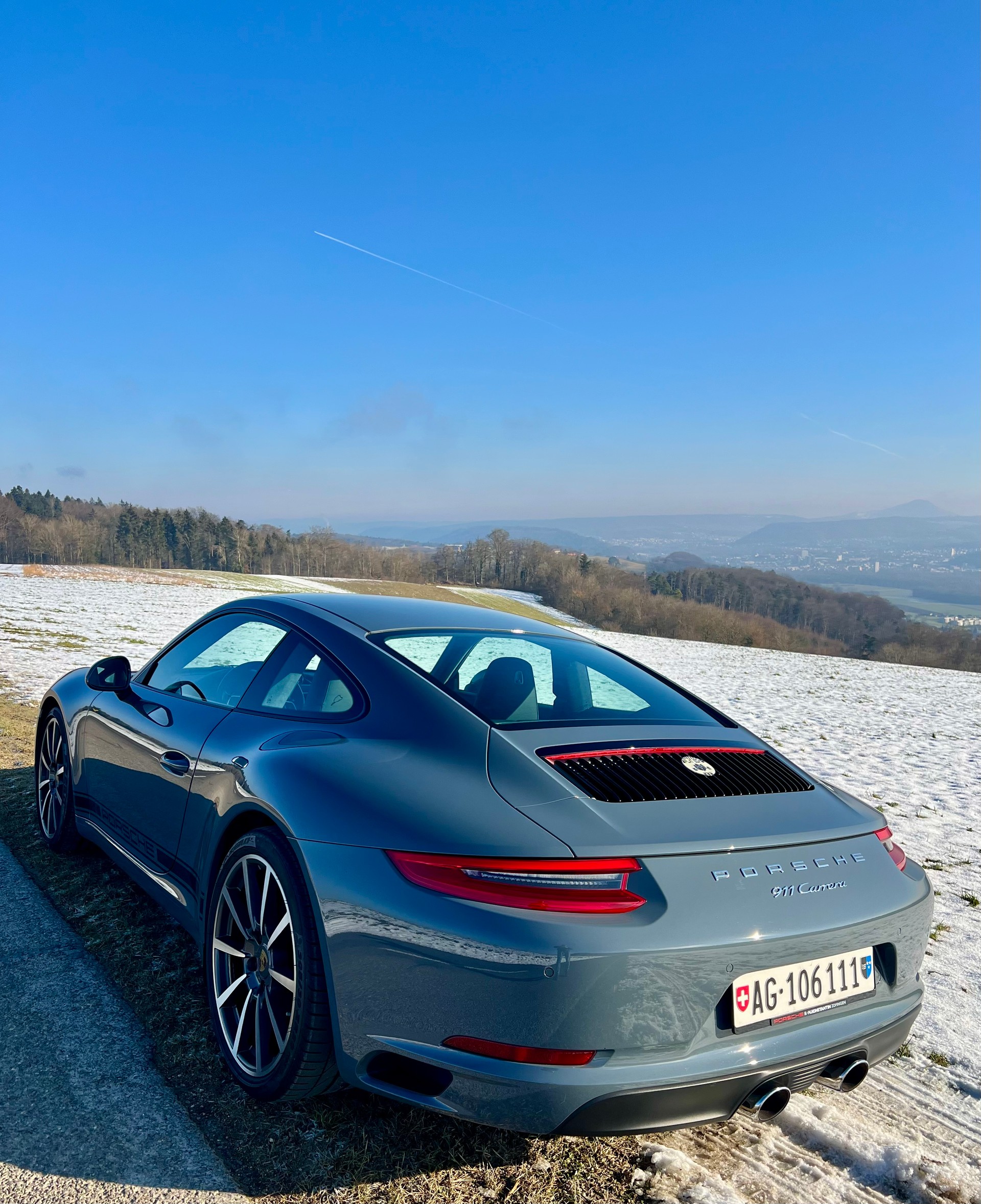 PORSCHE 3.0 Carrera-image-1