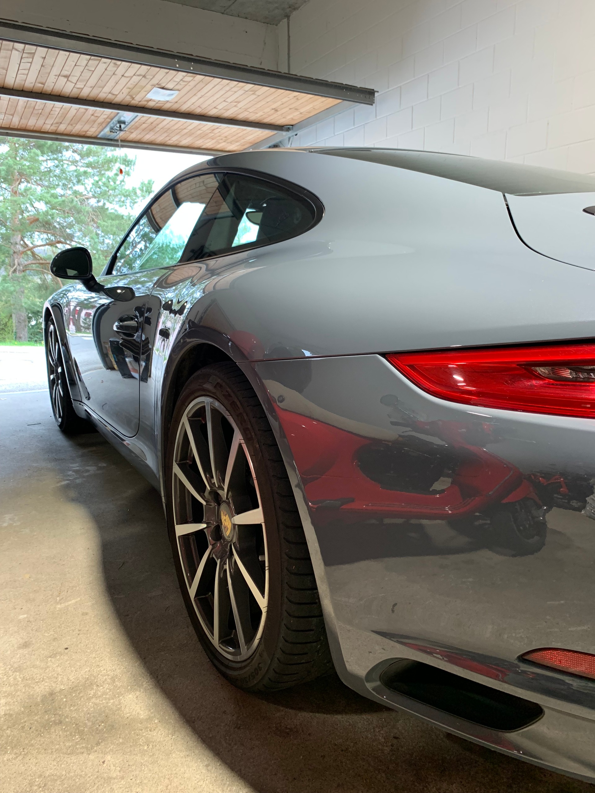 PORSCHE 3.0 Carrera-image-3