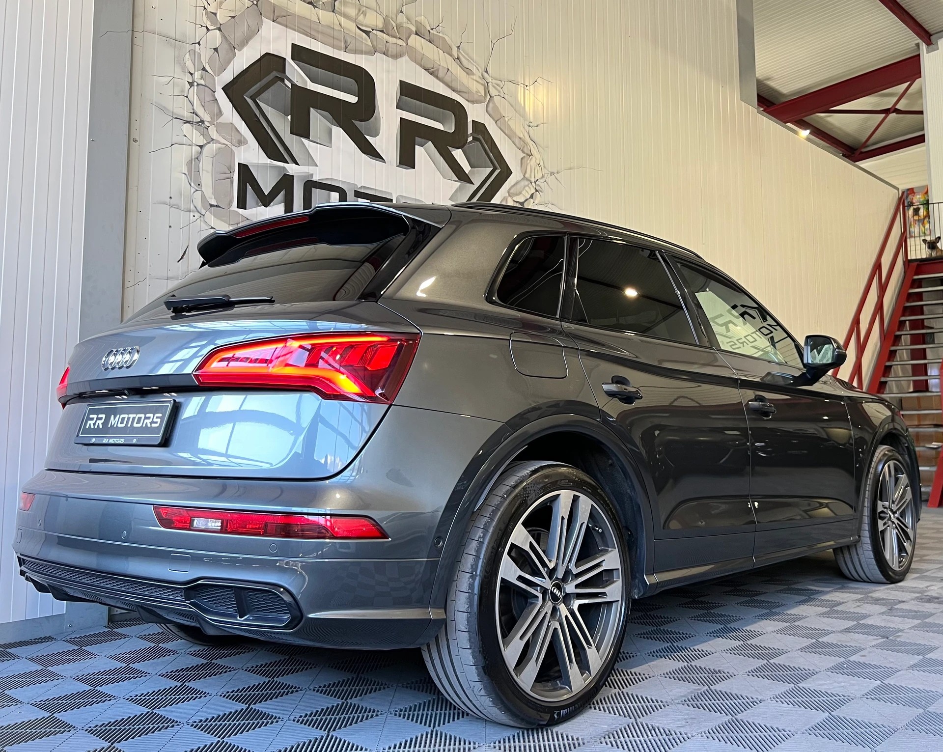 AUDI SQ5 TDI quattro tiptronic-image-3