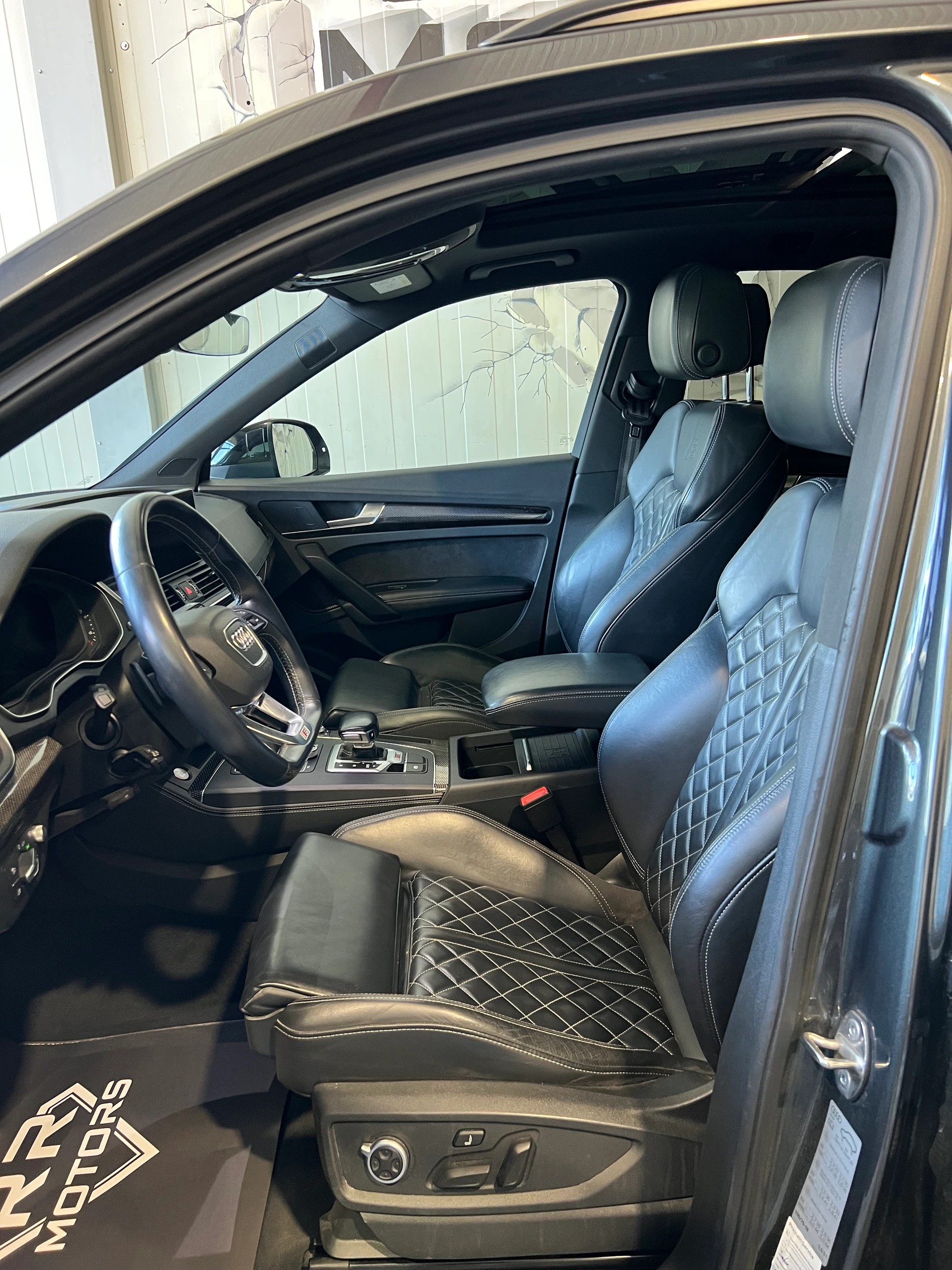 AUDI SQ5 TDI quattro tiptronic-image-13