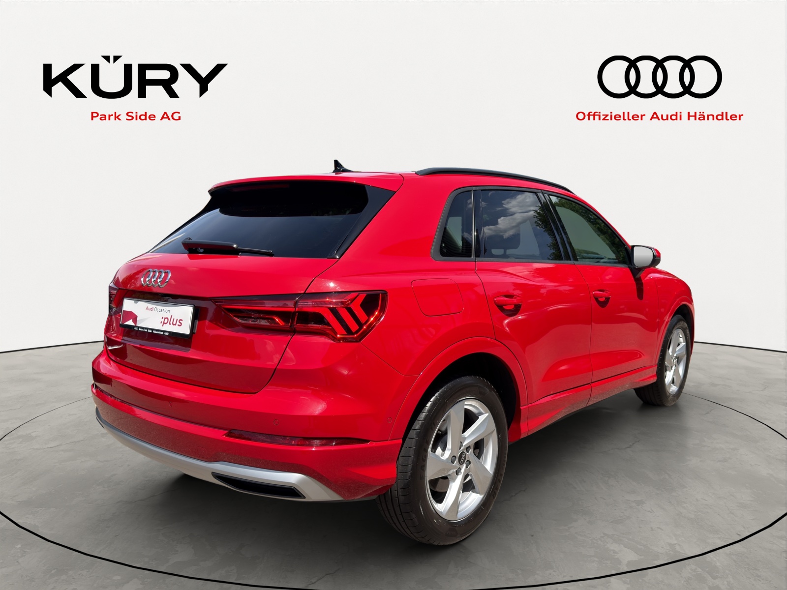 AUDI Q3 45 TFSI advanced quattro S-tronic-image-3