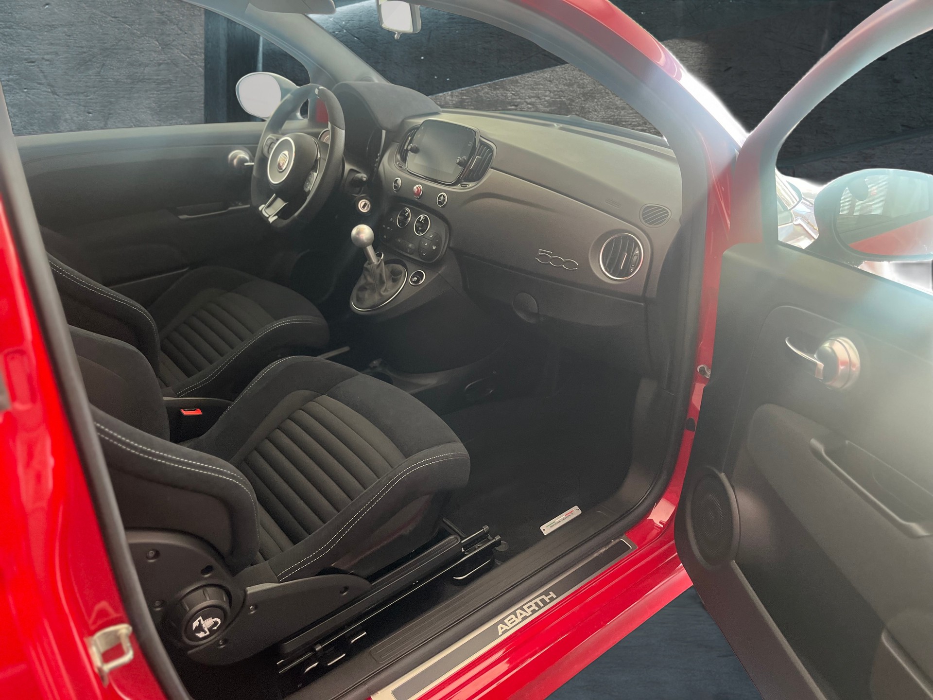FIAT 695 1.4 16V Turbo Abarth Turismo-image-6