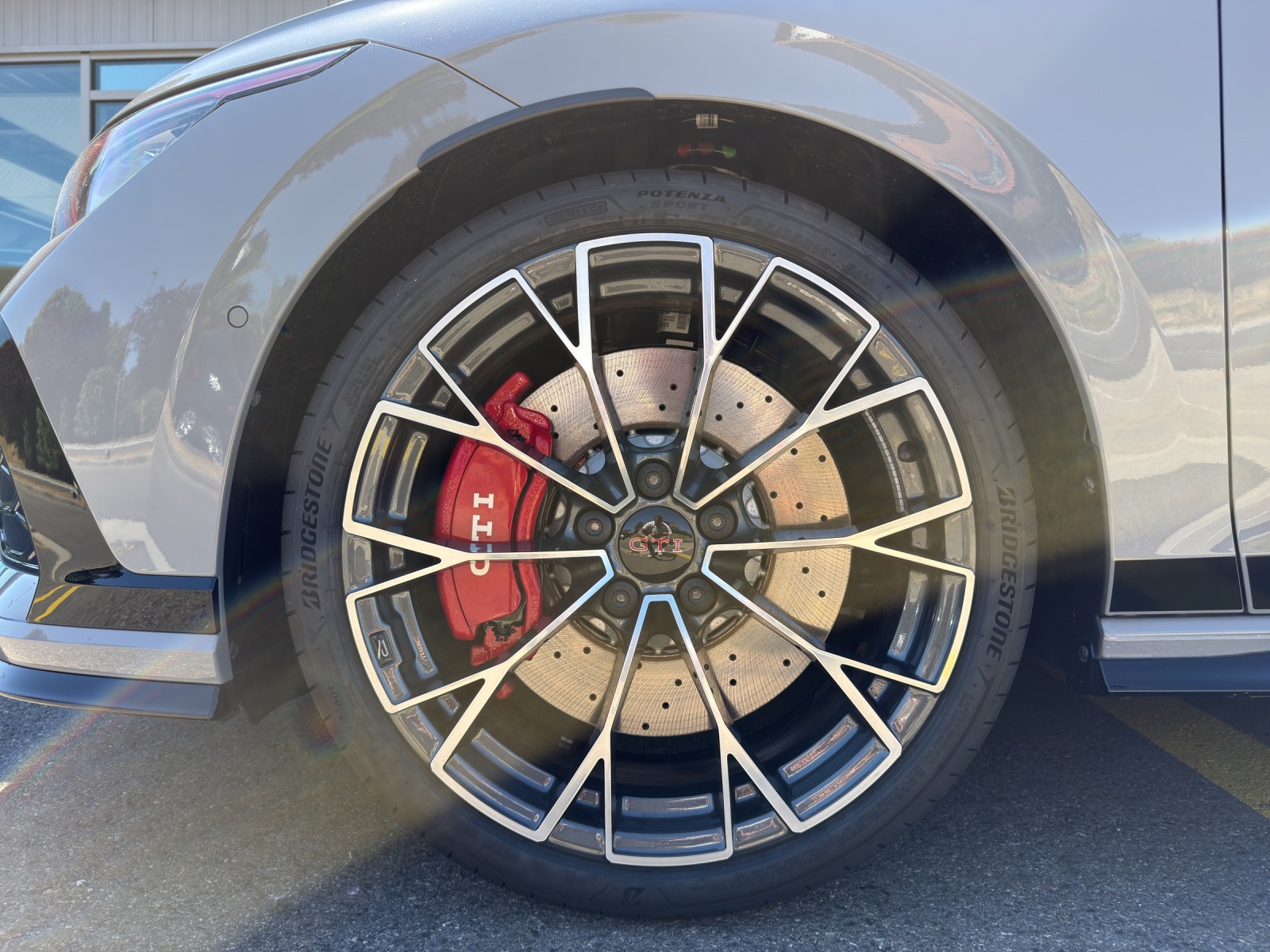 VW Golf 2.0 TSI GTI Edition 50 DSG-image-7