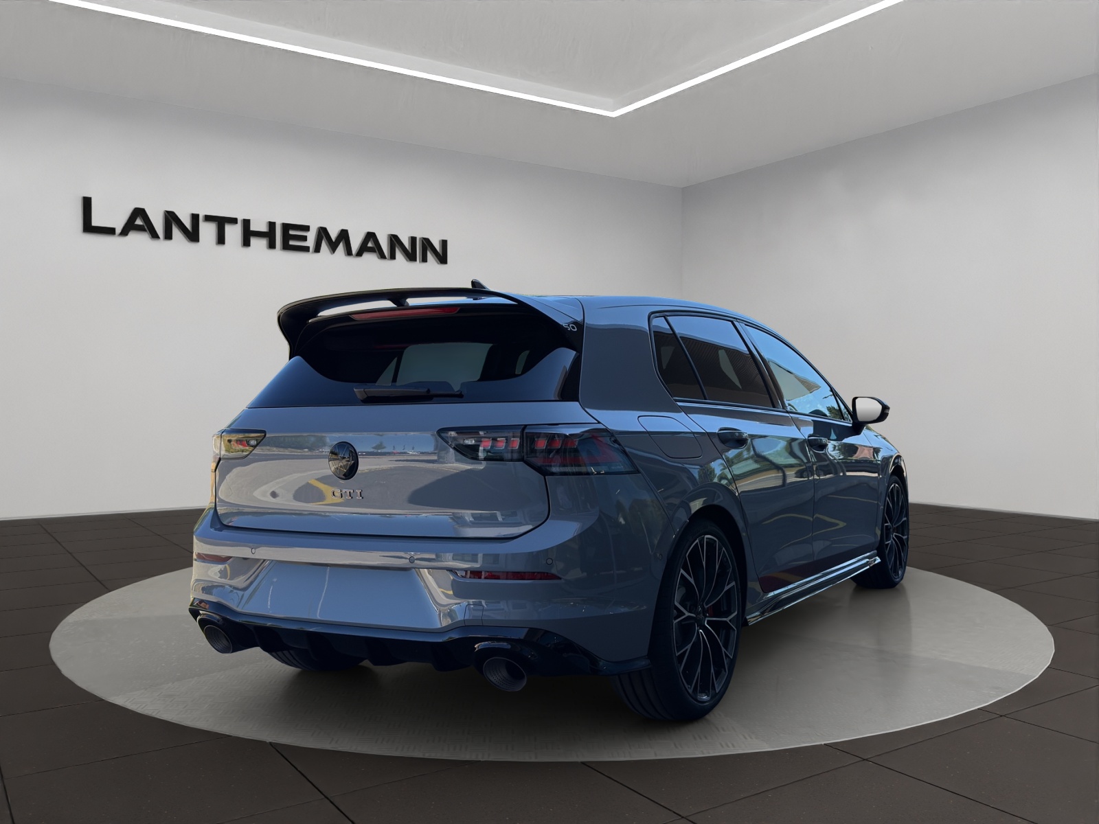 VW Golf 2.0 TSI GTI Edition 50 DSG-image-4