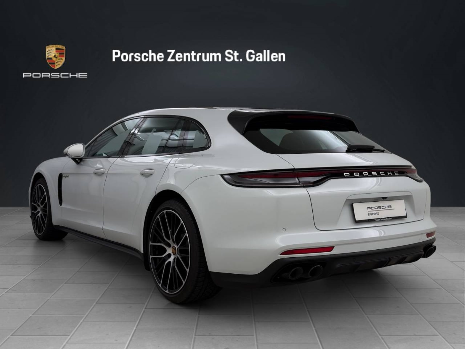 PORSCHE Panamera 4 E-Hybrid Sport Turismo-image-2