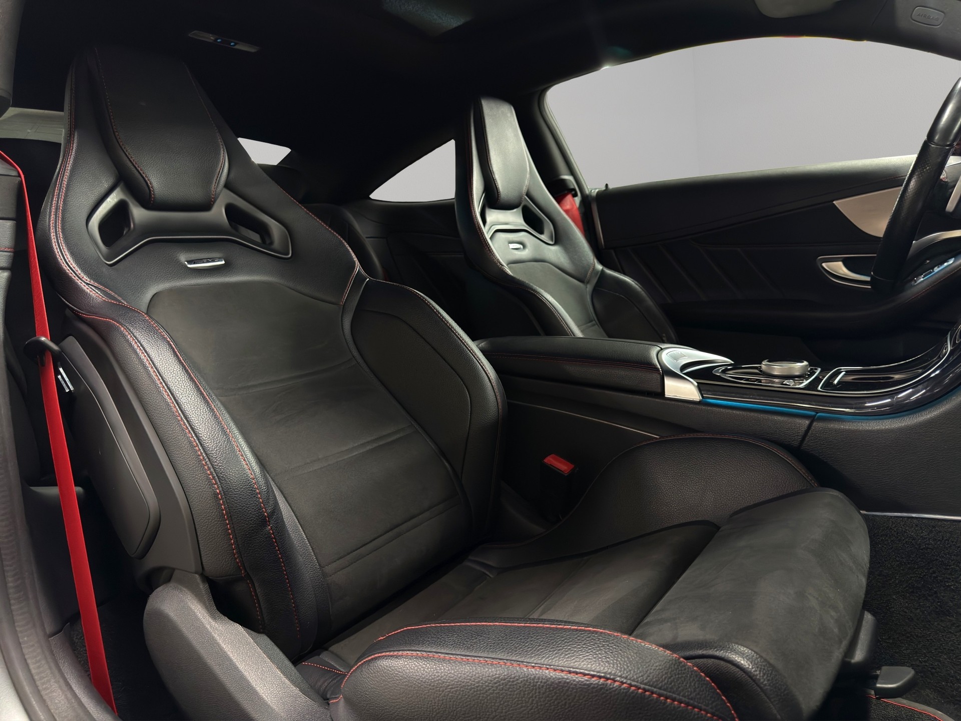 MERCEDES-BENZ C 43 AMG 4Matic 9G-tronic-image-15