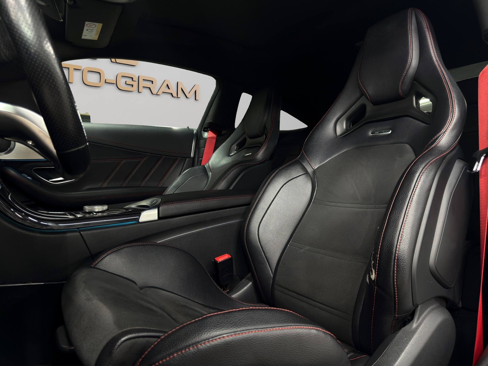 MERCEDES-BENZ C 43 AMG 4Matic 9G-tronic-image-13
