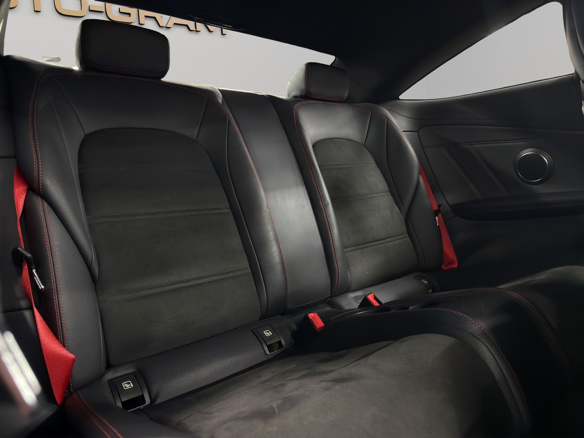 MERCEDES-BENZ C 43 AMG 4Matic 9G-tronic-image-16